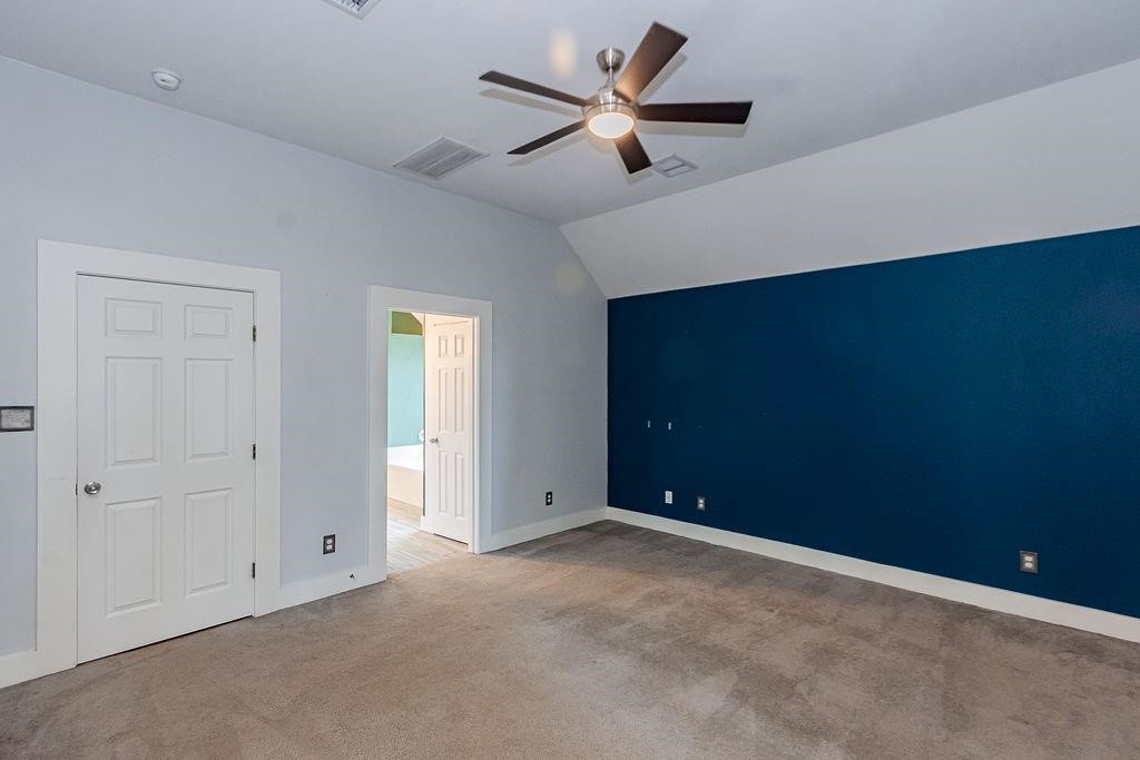 2306 Coleridge Court Property Photo 22