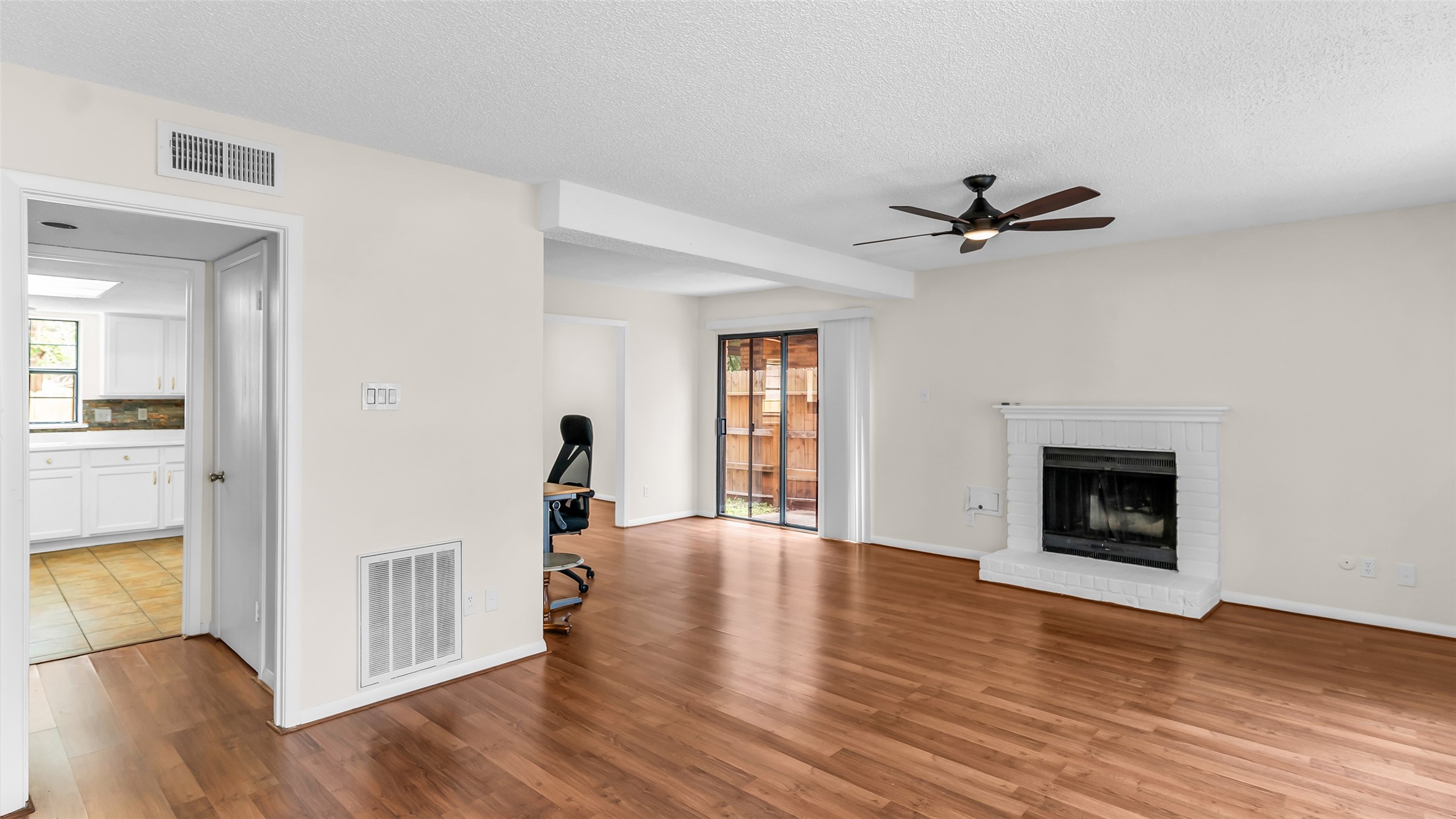 9207 Barr Circle Property Photo 6