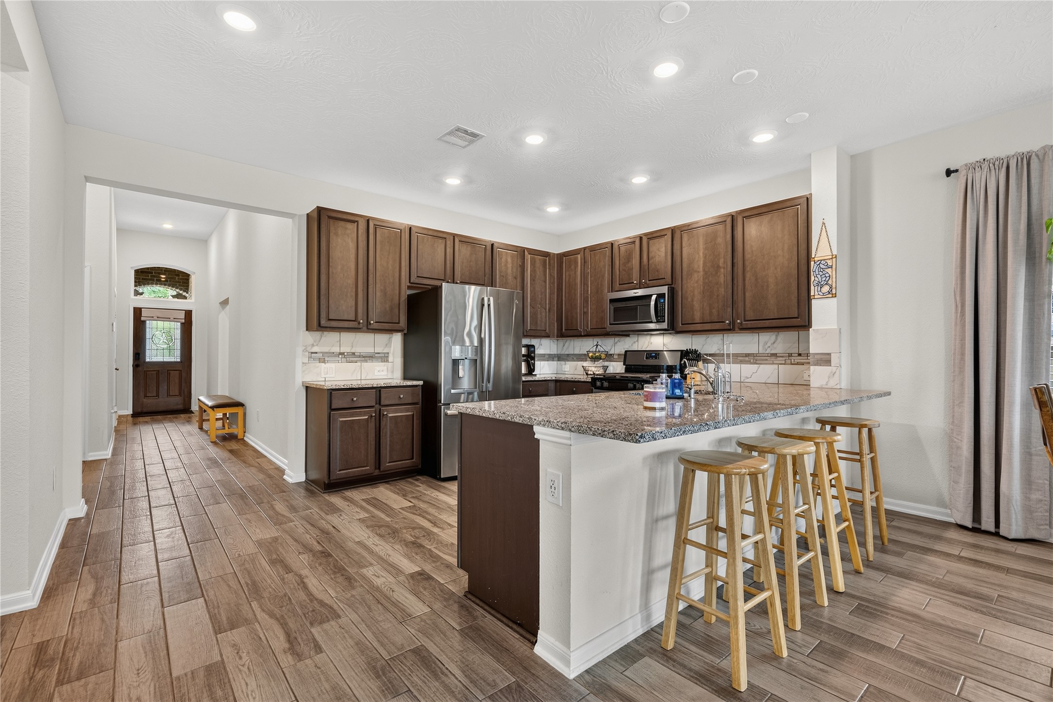 1123 Clonmore Court Property Photo 7