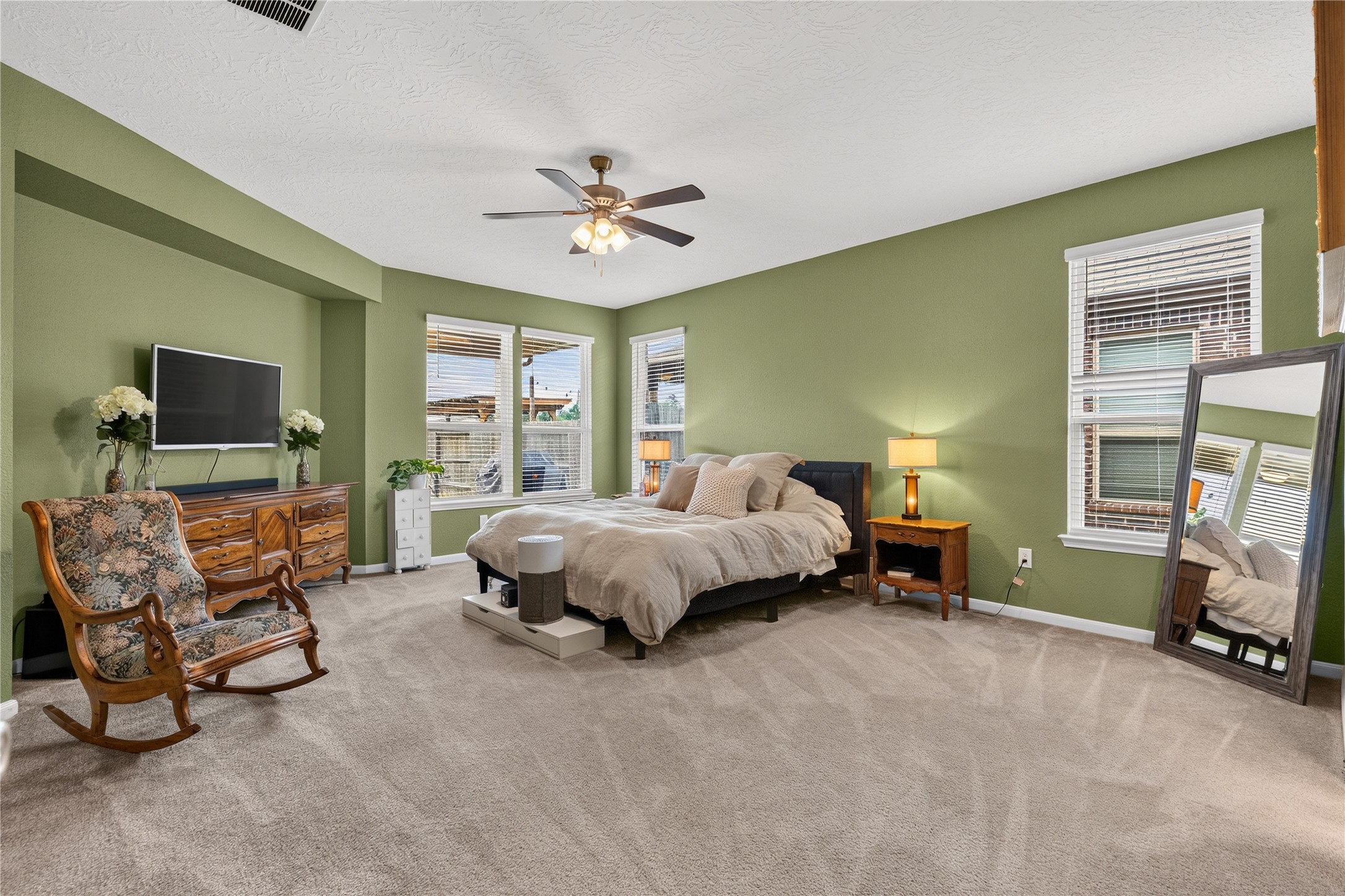 1123 Clonmore Court Property Photo 10