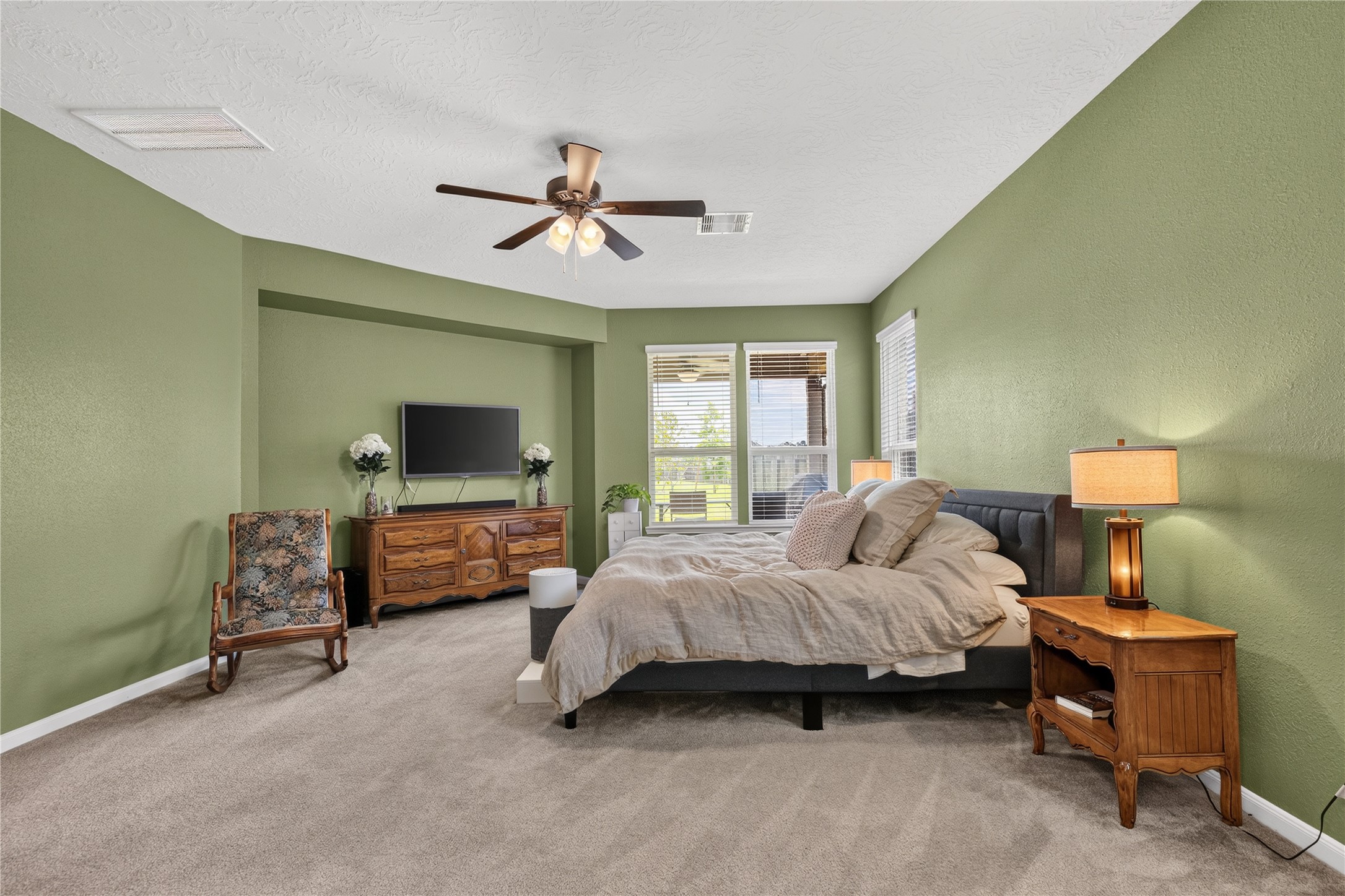 1123 Clonmore Court Property Photo 11
