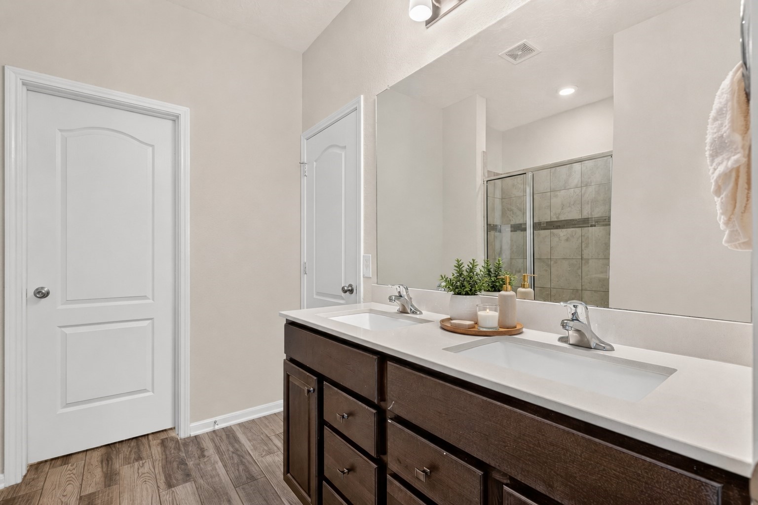 1123 Clonmore Court Property Photo 13