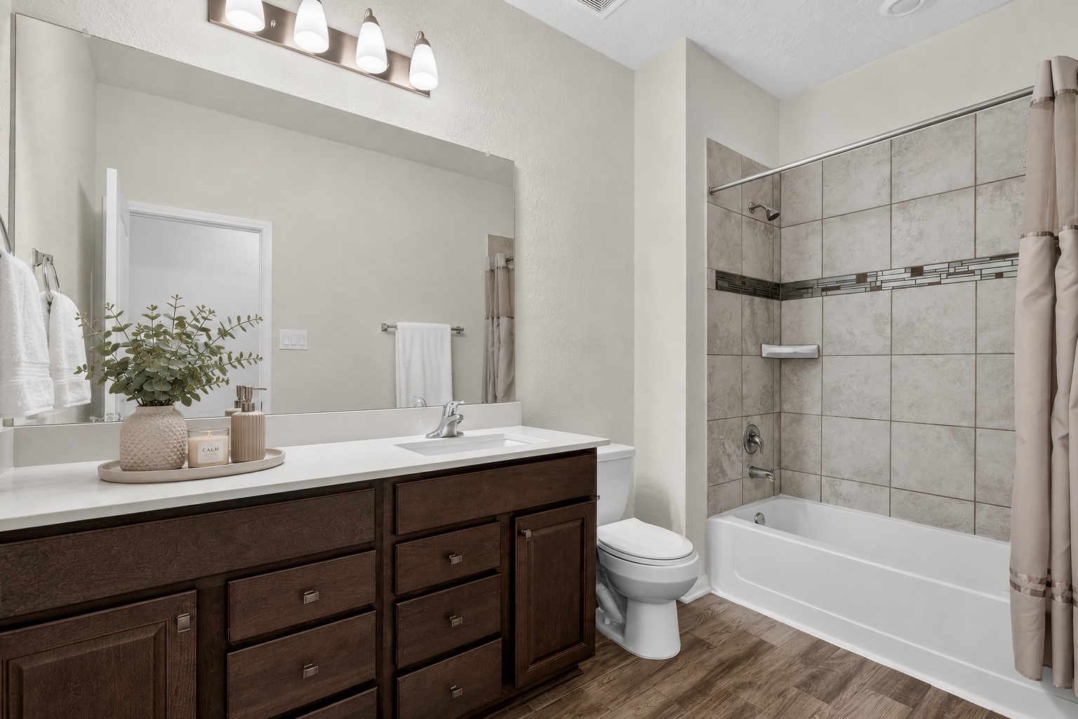 1123 Clonmore Court Property Photo 20