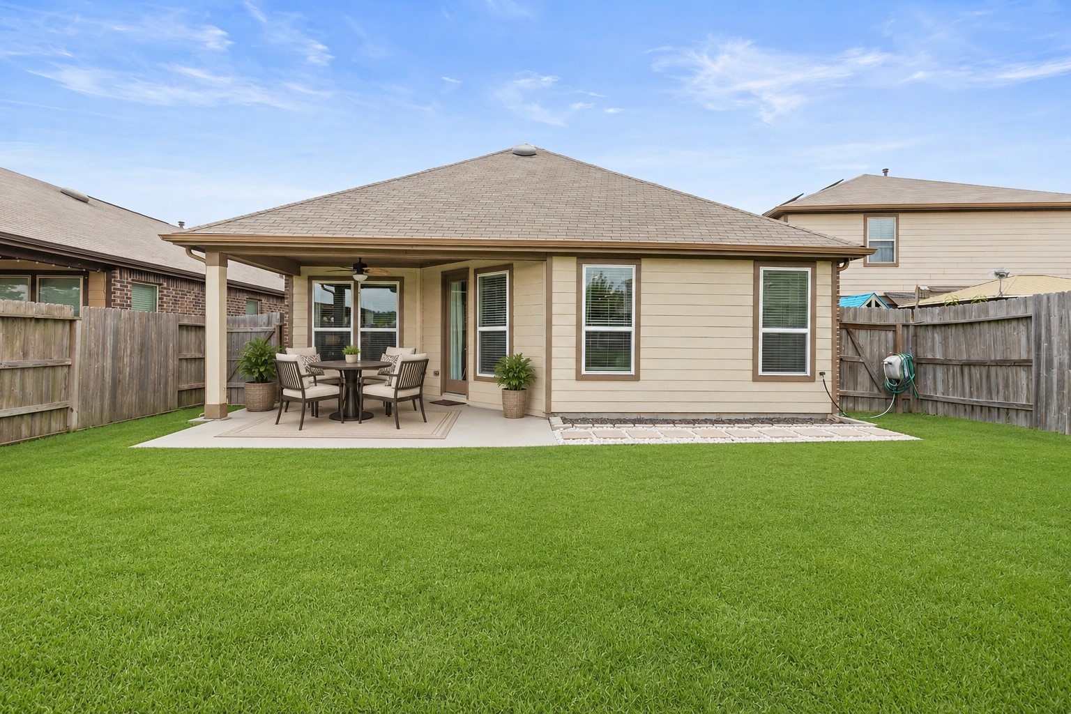 1123 Clonmore Court Property Photo 25