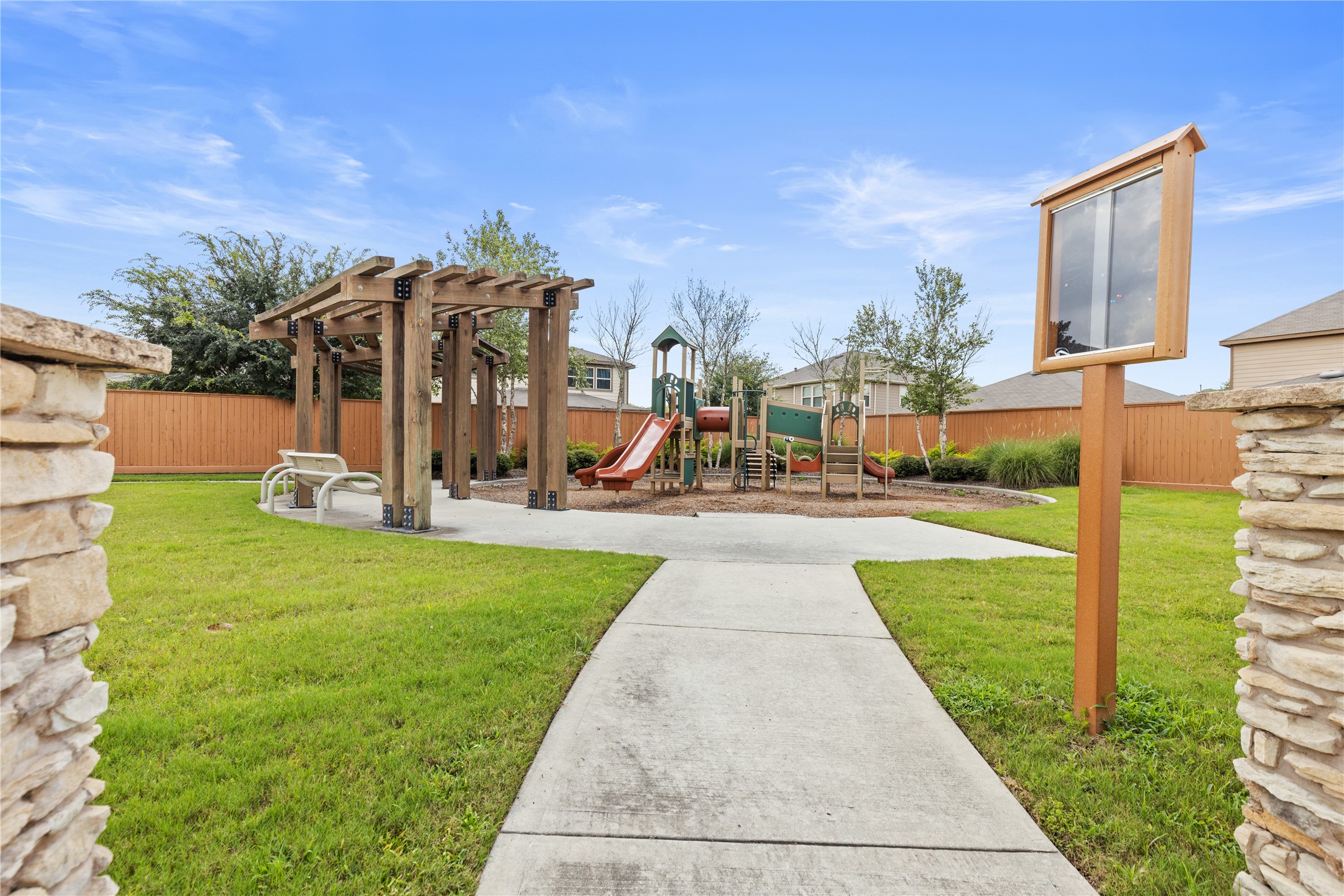 1123 Clonmore Court Property Photo 29