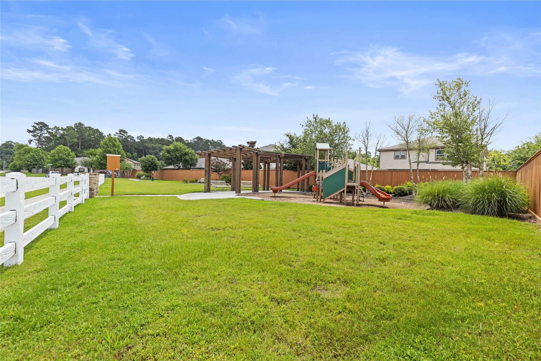 1123 Clonmore Court Property Photo 32