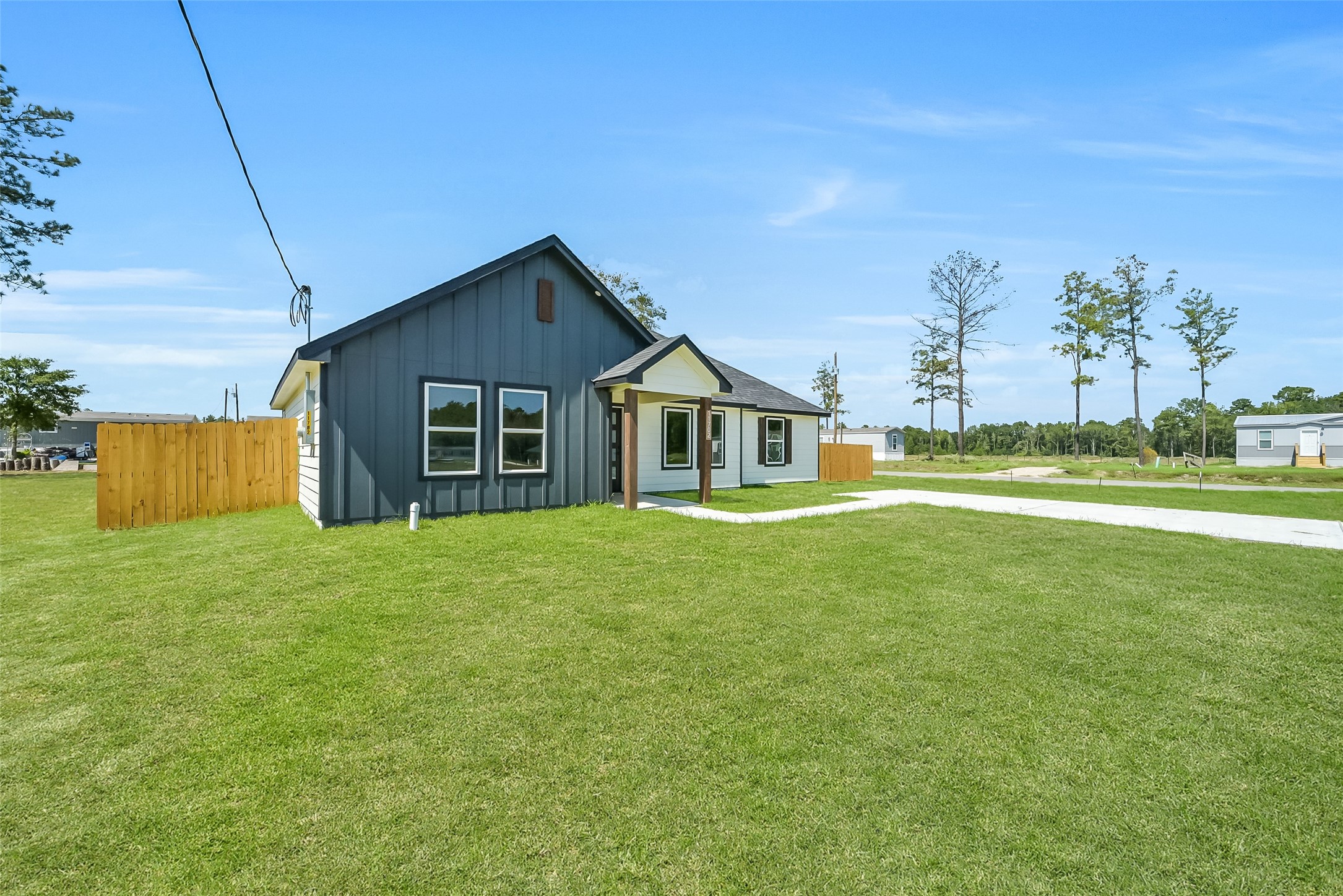 11702 Kelvin Court Property Photo 2