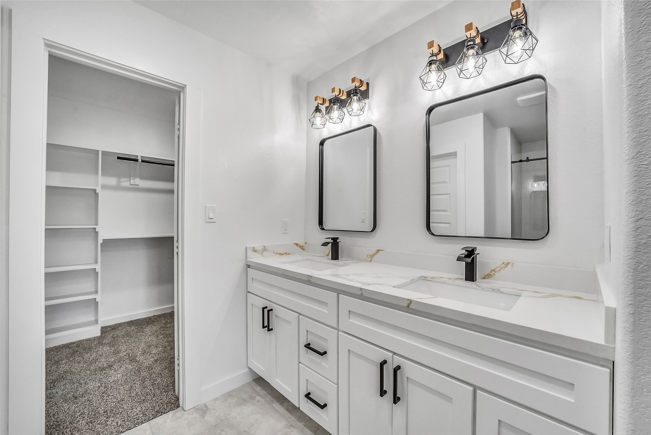 11702 Kelvin Court Property Photo 15