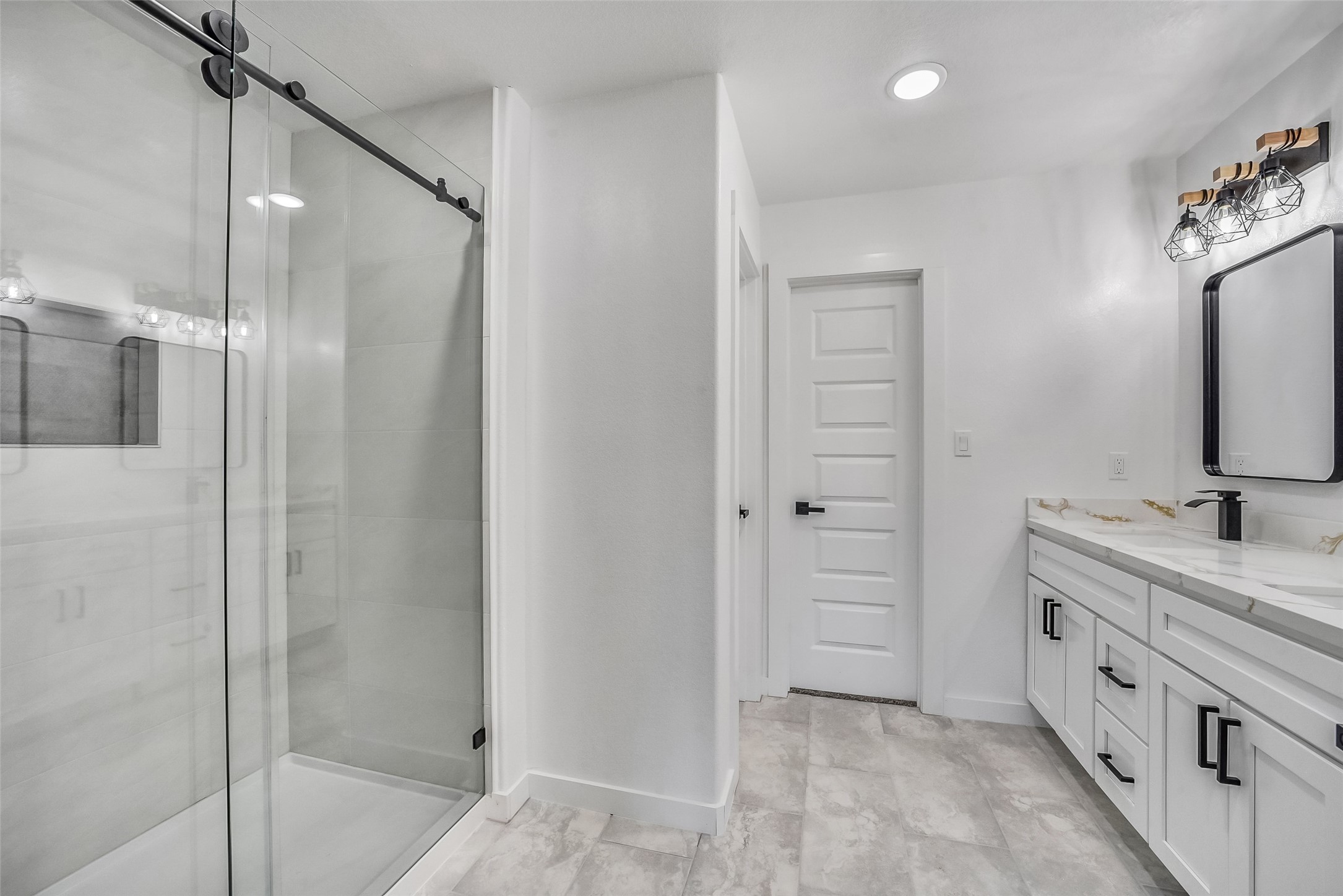 11702 Kelvin Court Property Photo 17