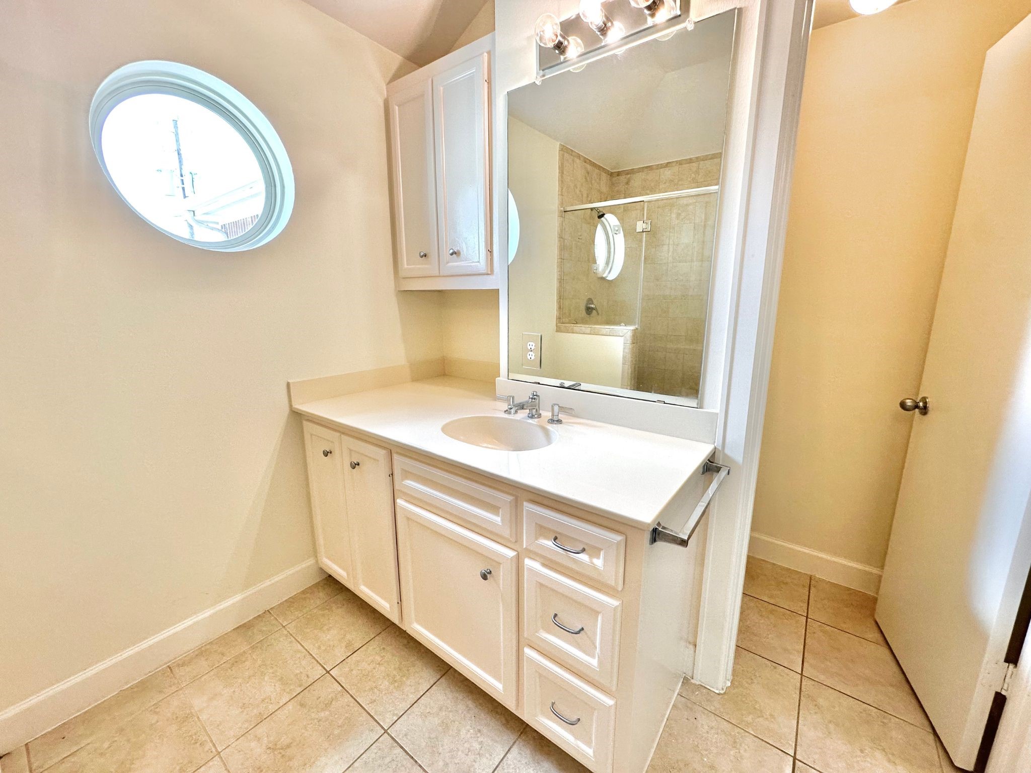 5951 South Loop E 43 Property Photo 16