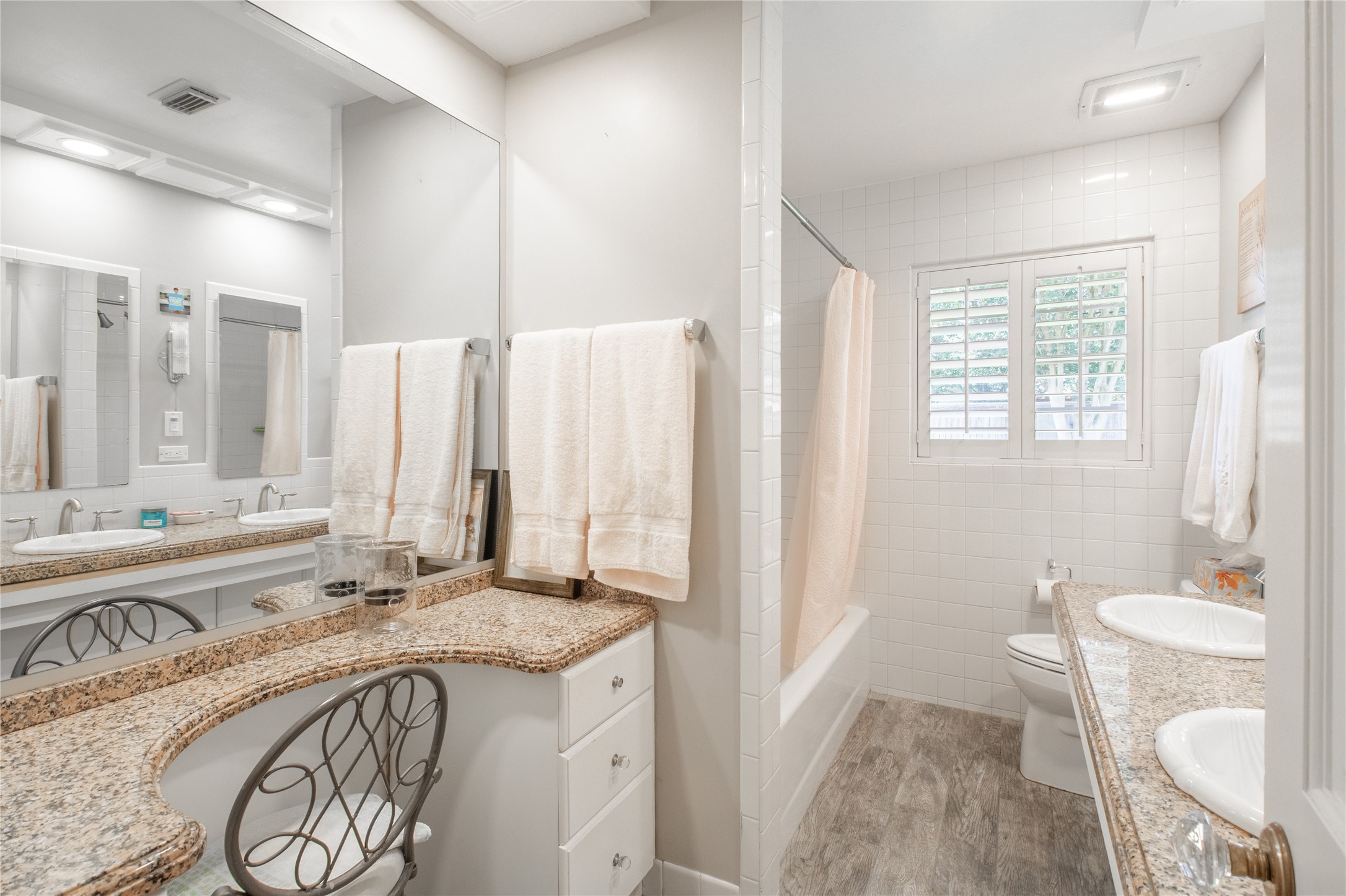 2107 Bron Holly Drive Property Photo 10