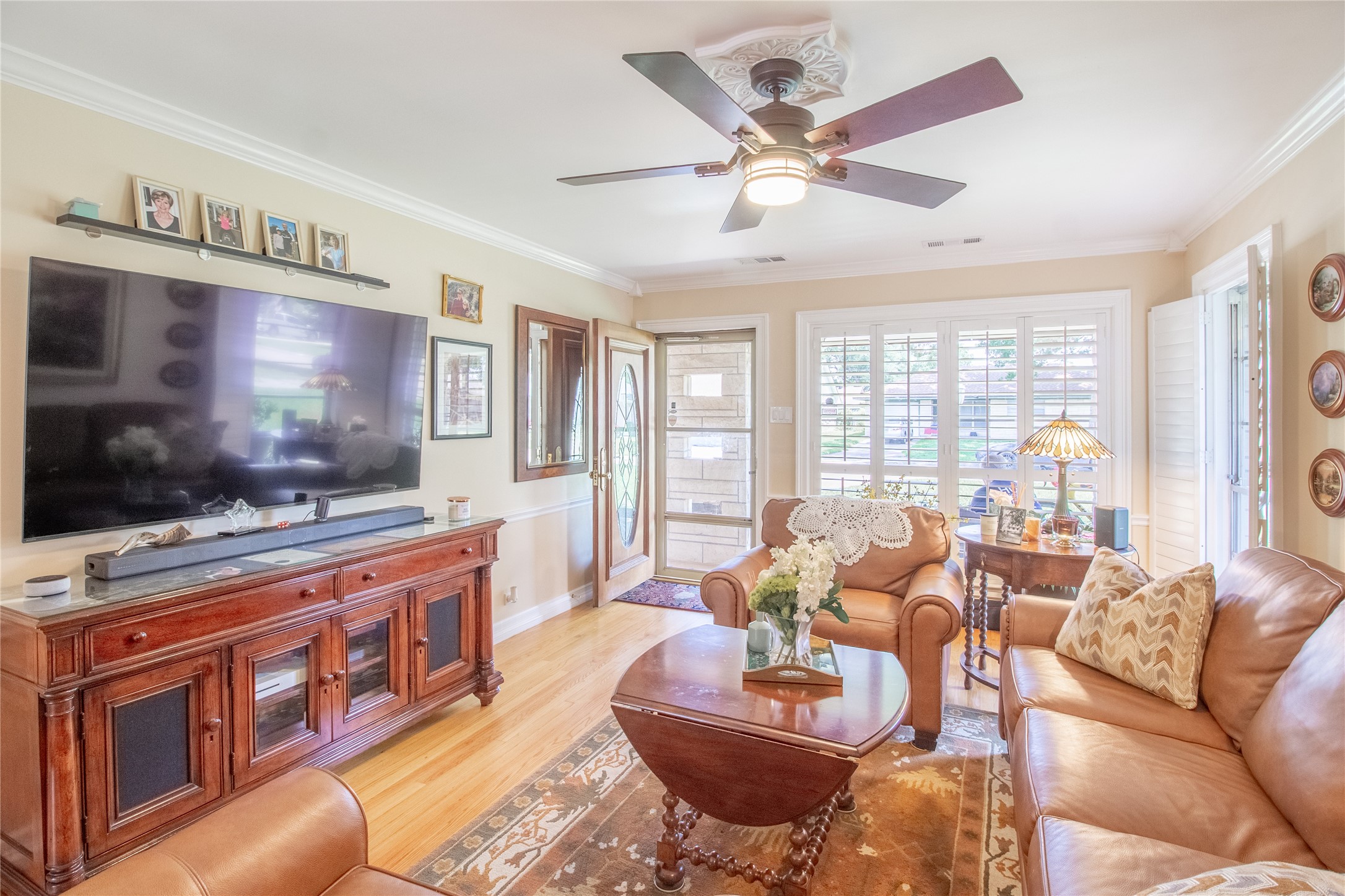 2107 Bron Holly Drive Property Photo 11