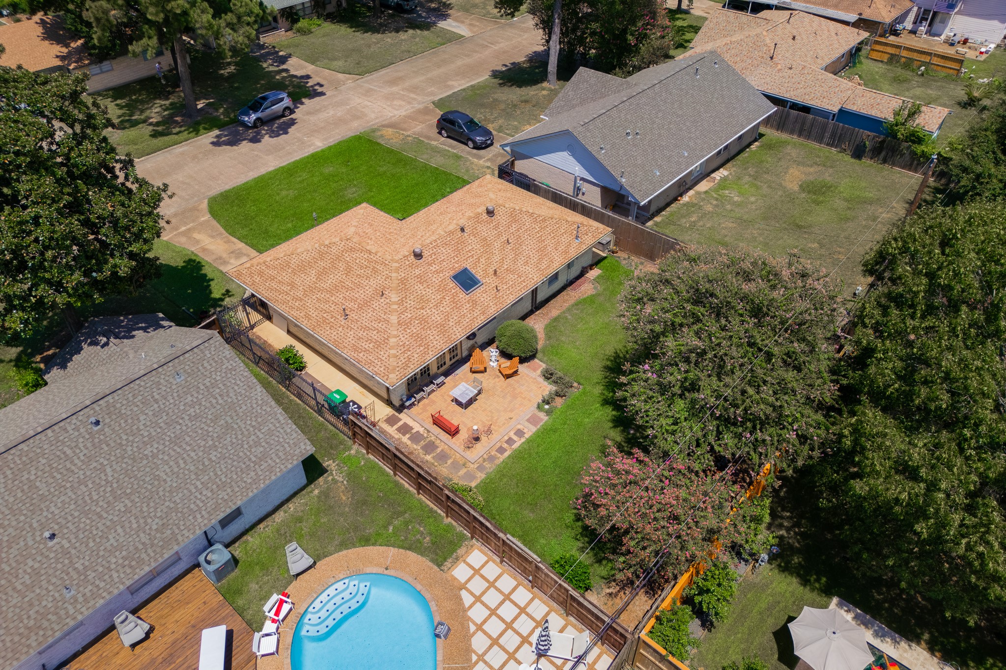 2107 Bron Holly Drive Property Photo 17