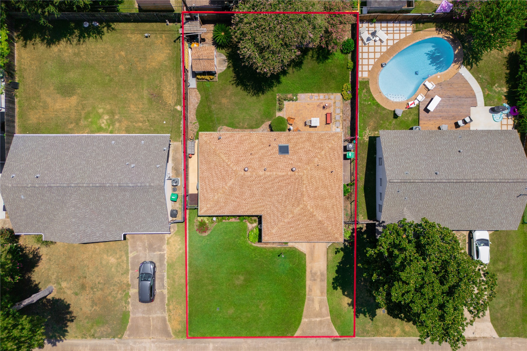 2107 Bron Holly Drive Property Photo 21