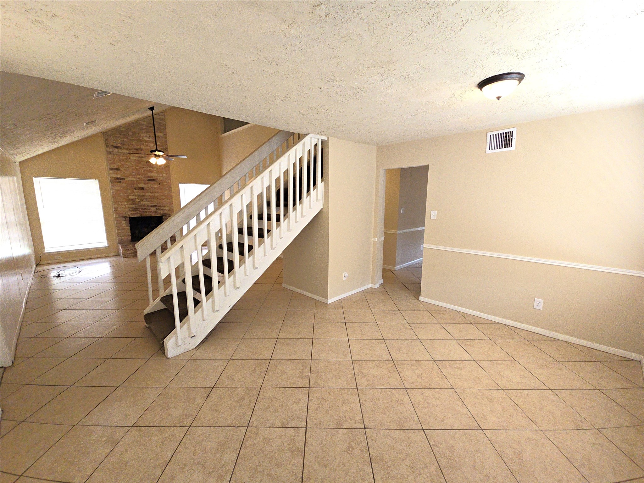 4718 Reynaldo Drive Property Photo 3