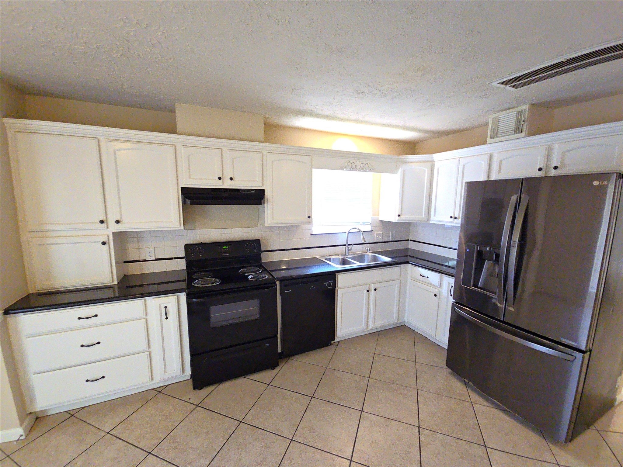 4718 Reynaldo Drive Property Photo 8