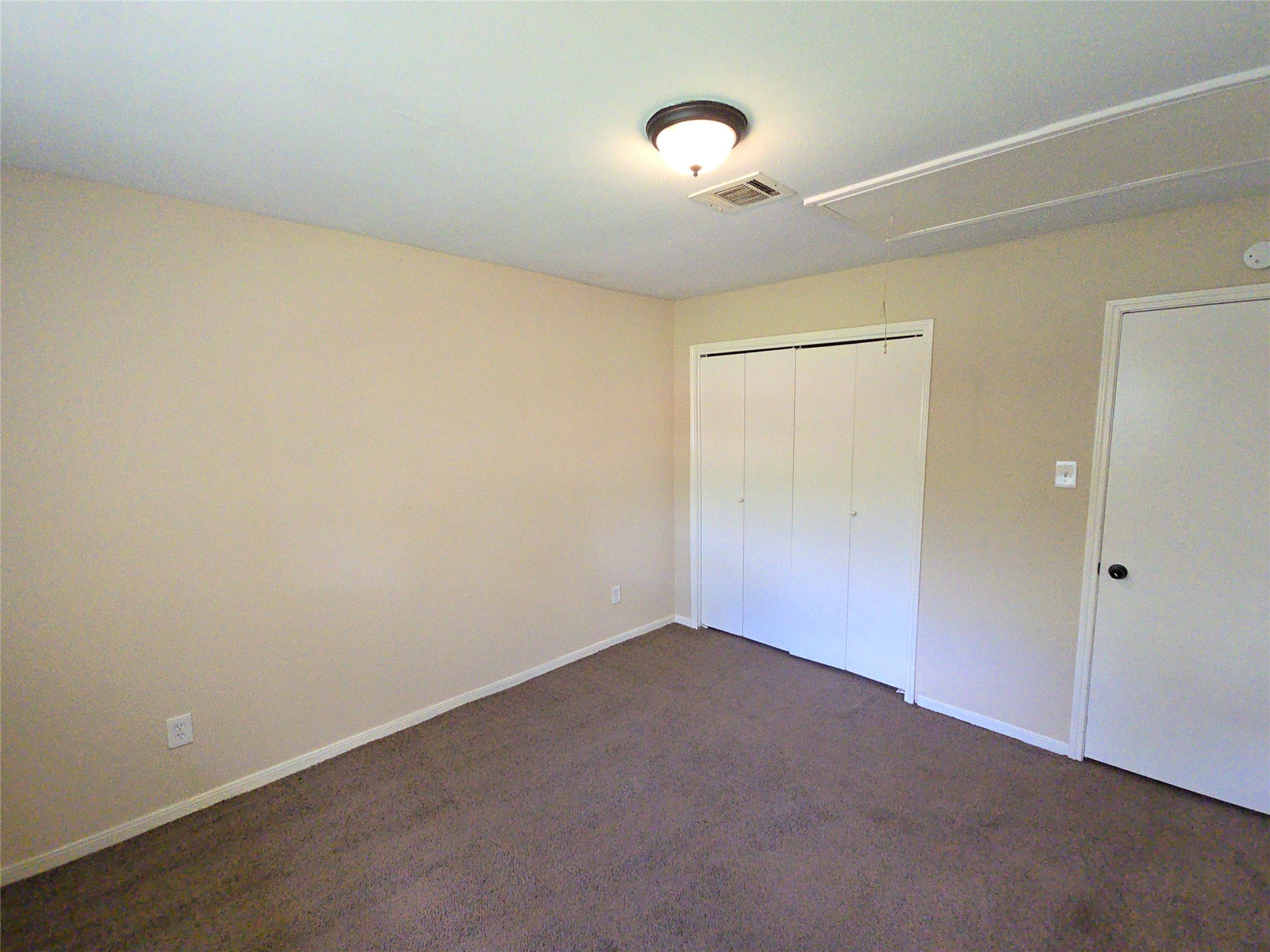 4718 Reynaldo Drive Property Photo 13