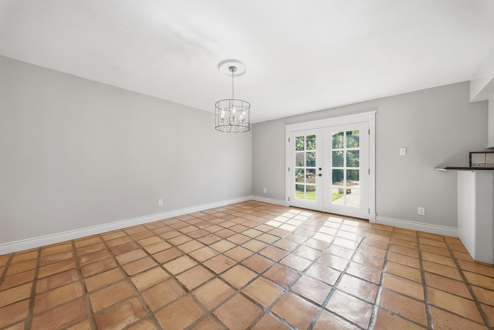 7705 Beaudelaire Circle Property Photo 5
