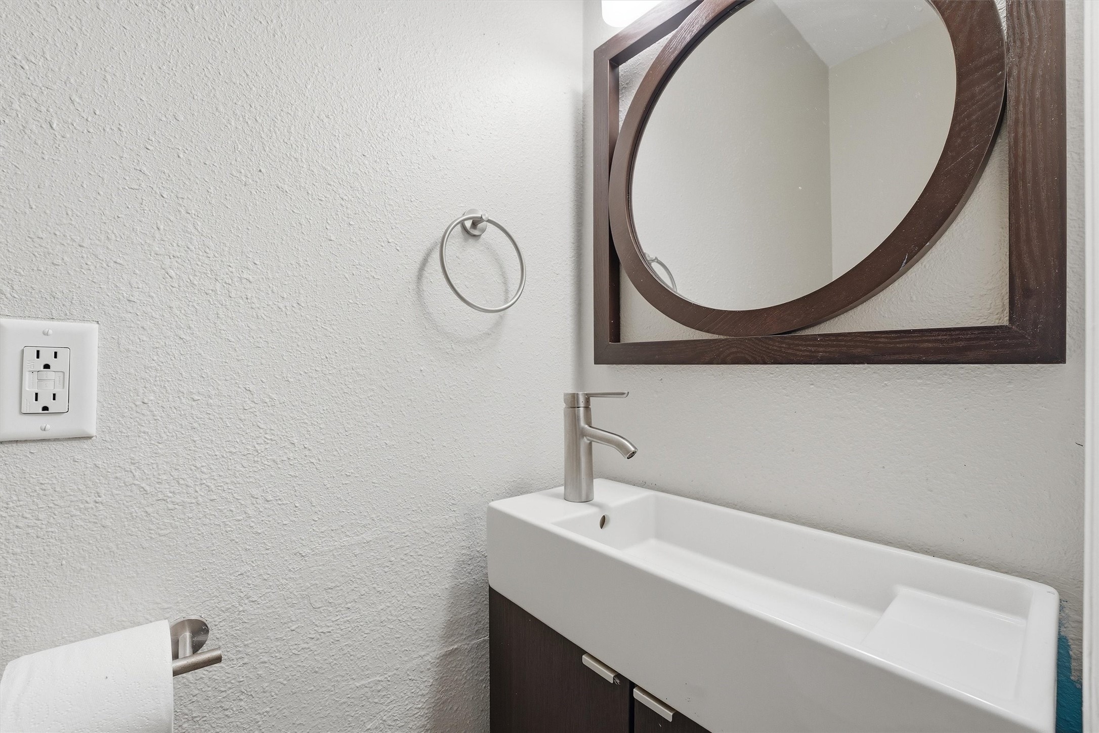 2051 Shadow Rock Drive Property Photo 8