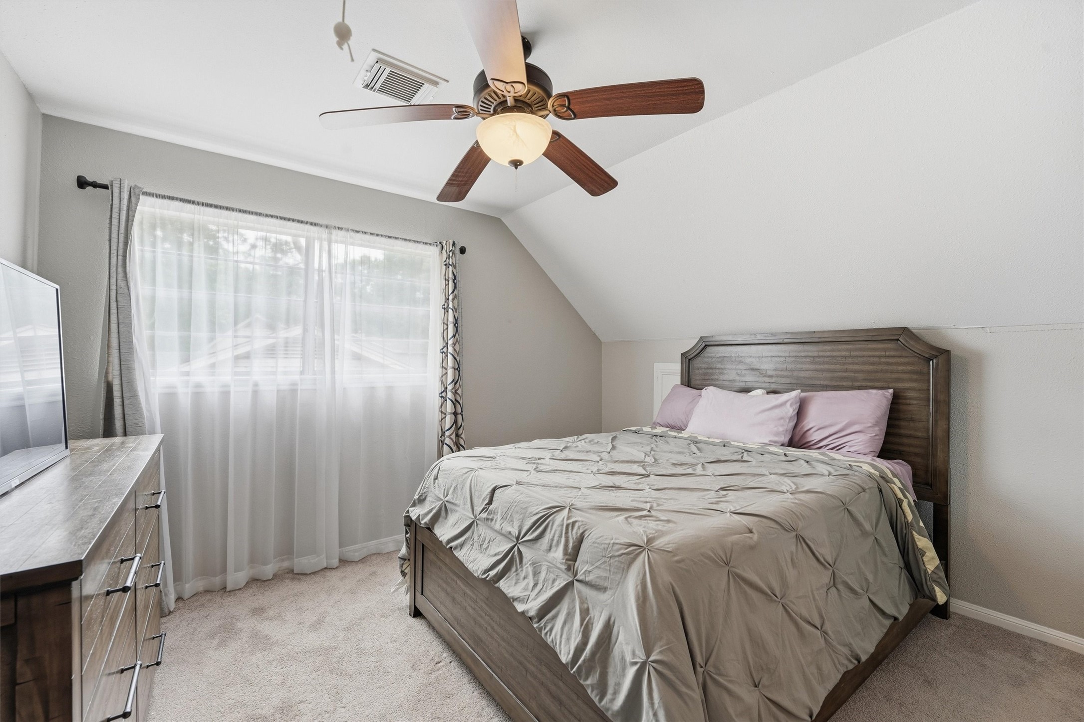 2051 Shadow Rock Drive Property Photo 12