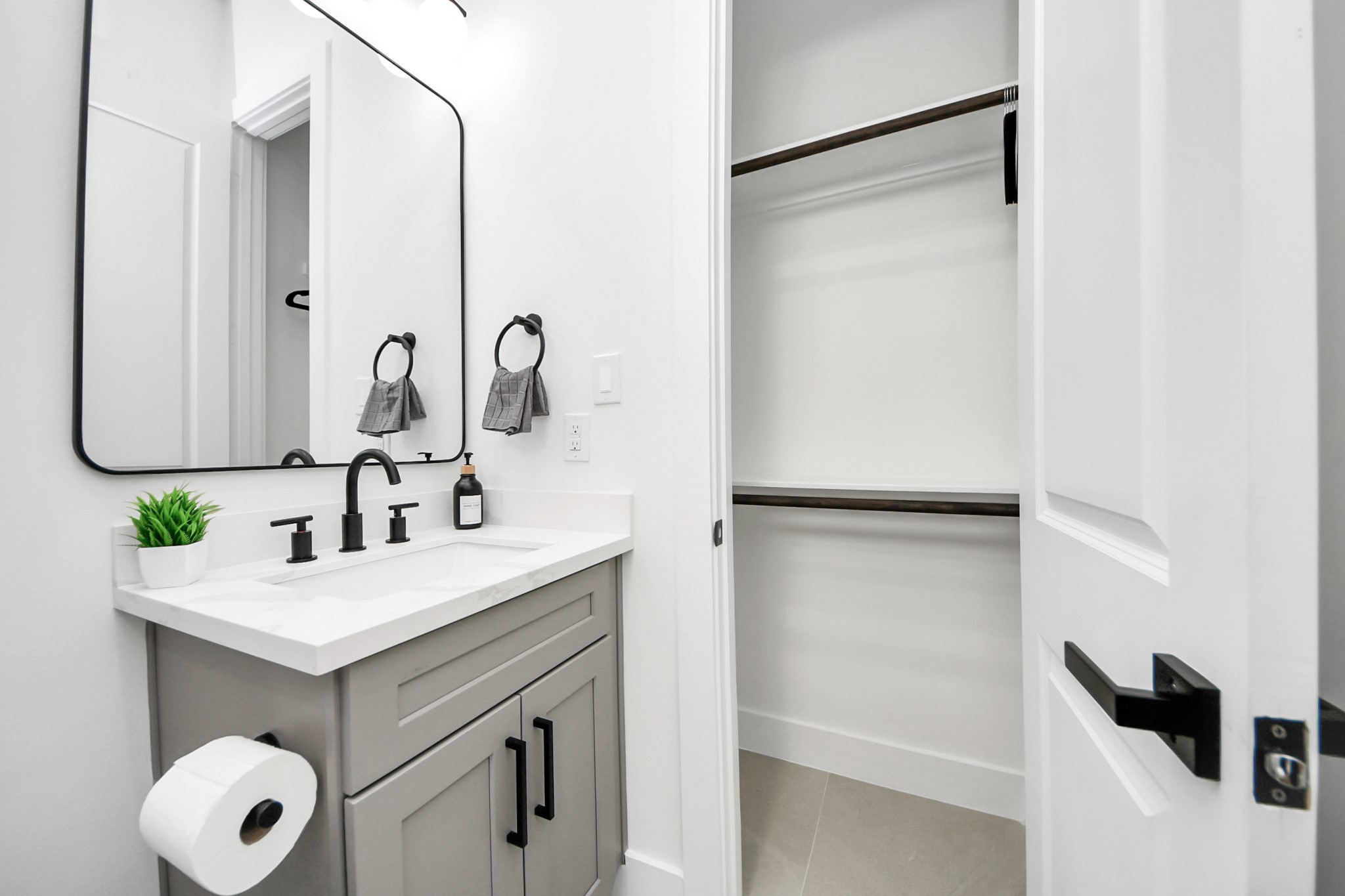 3909 Maggie Street Property Photo 18