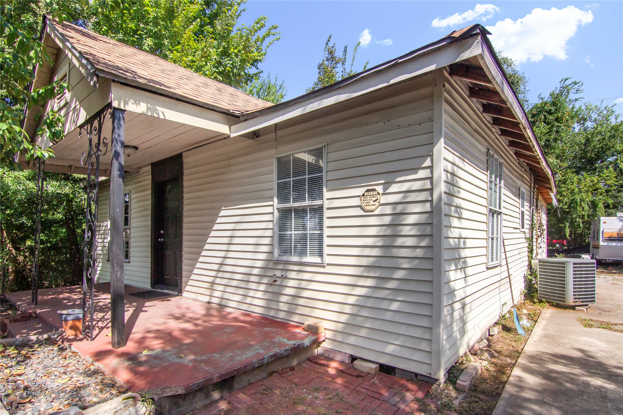8617 Woodruff Street Property Photo 3