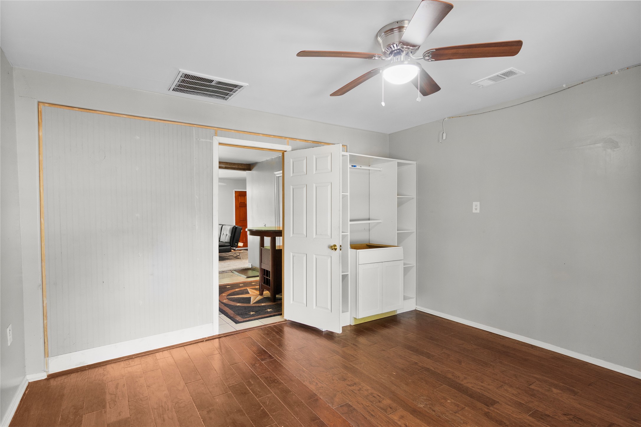 8617 Woodruff Street Property Photo 5