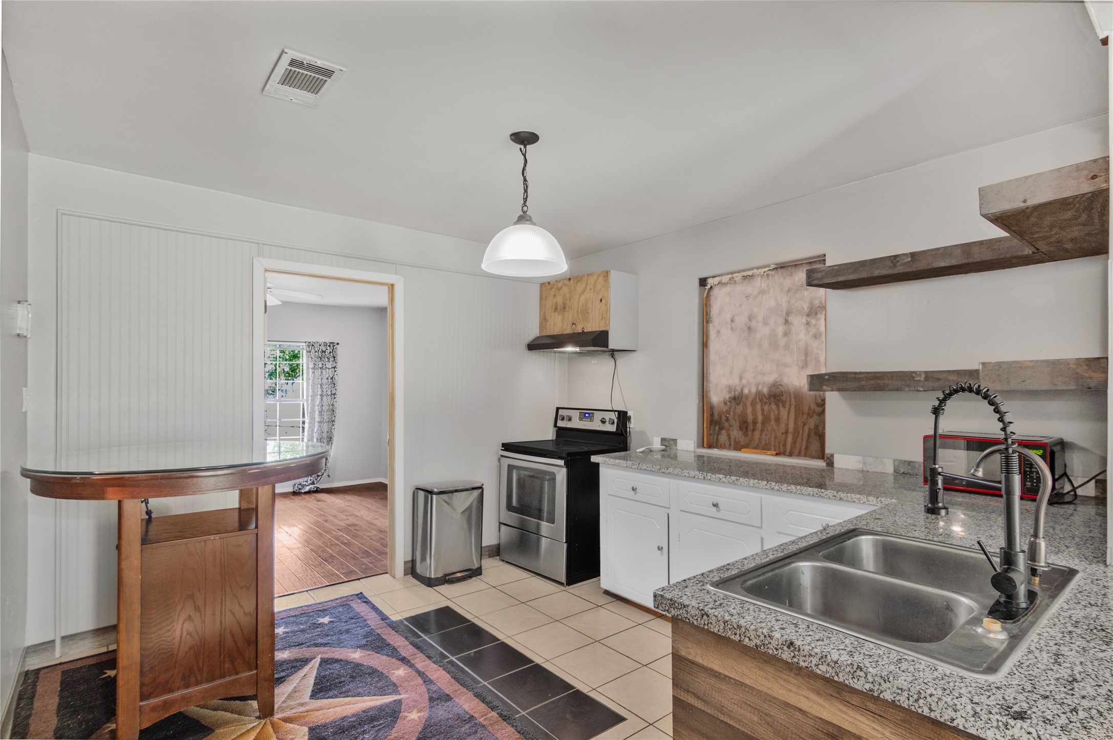 8617 Woodruff Street Property Photo 6