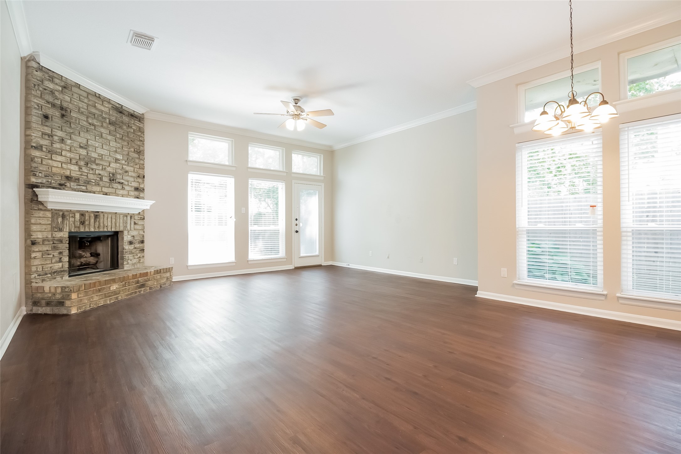 5014 Otter Peak Drive Property Photo 3