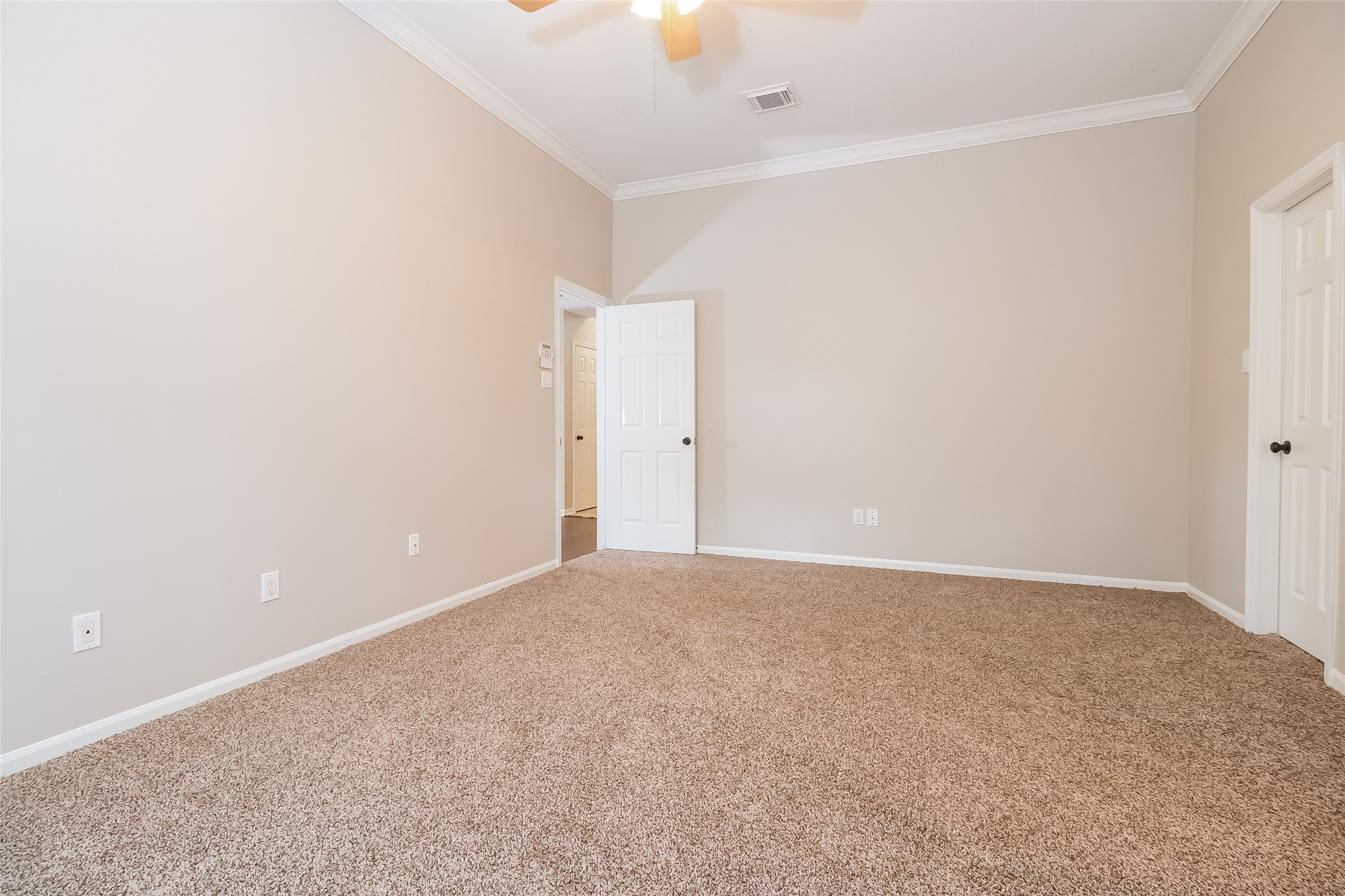 5014 Otter Peak Drive Property Photo 7