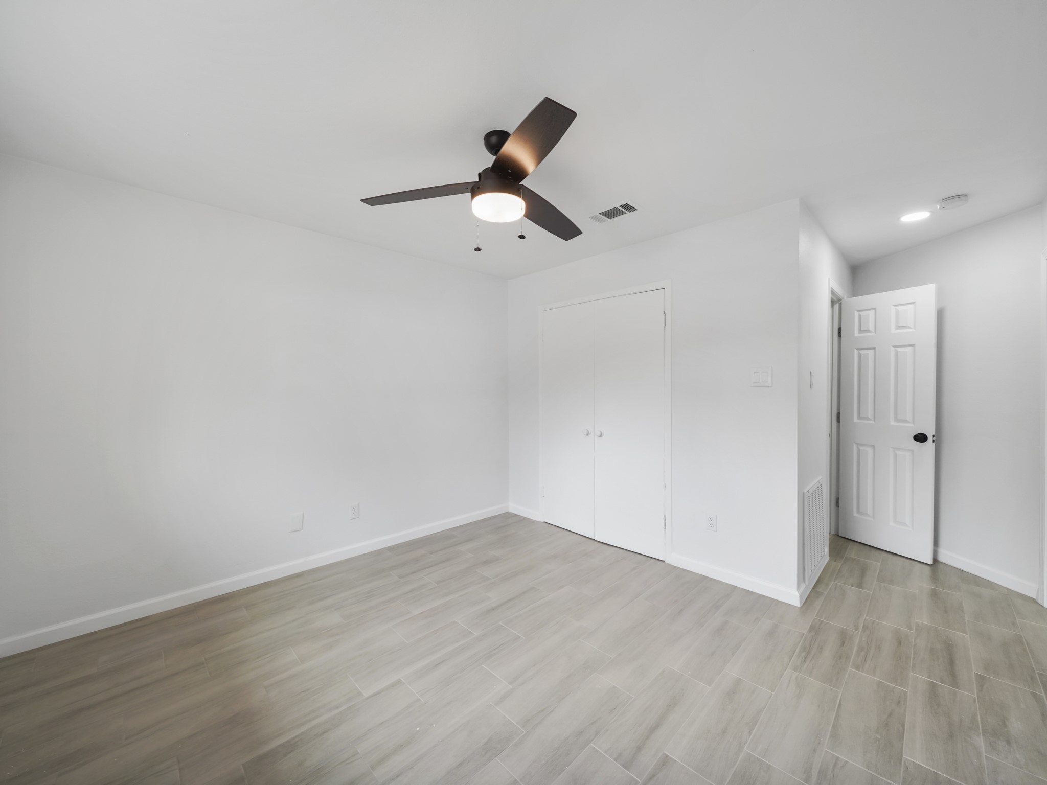 1609 Elmview Drive 8 Property Photo 5