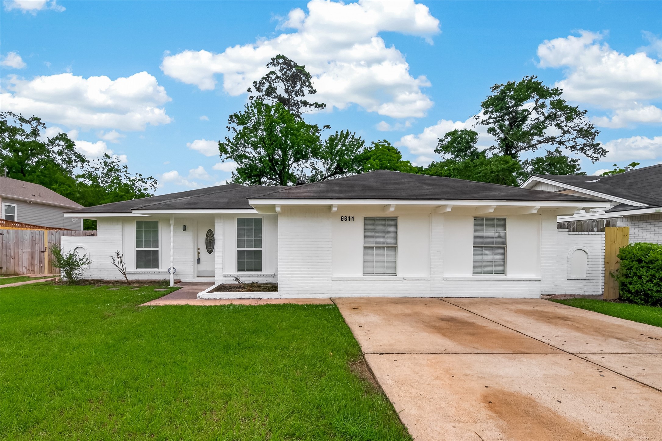 6311 Tall Willow Drive Property Photo 1