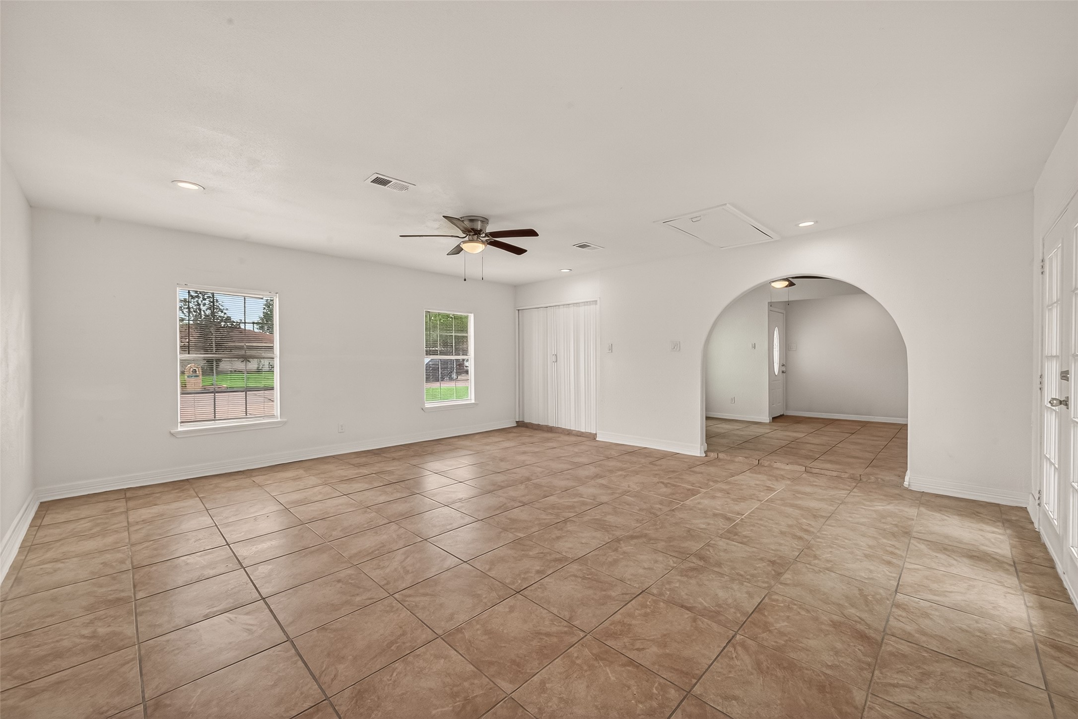 6311 Tall Willow Drive Property Photo 11