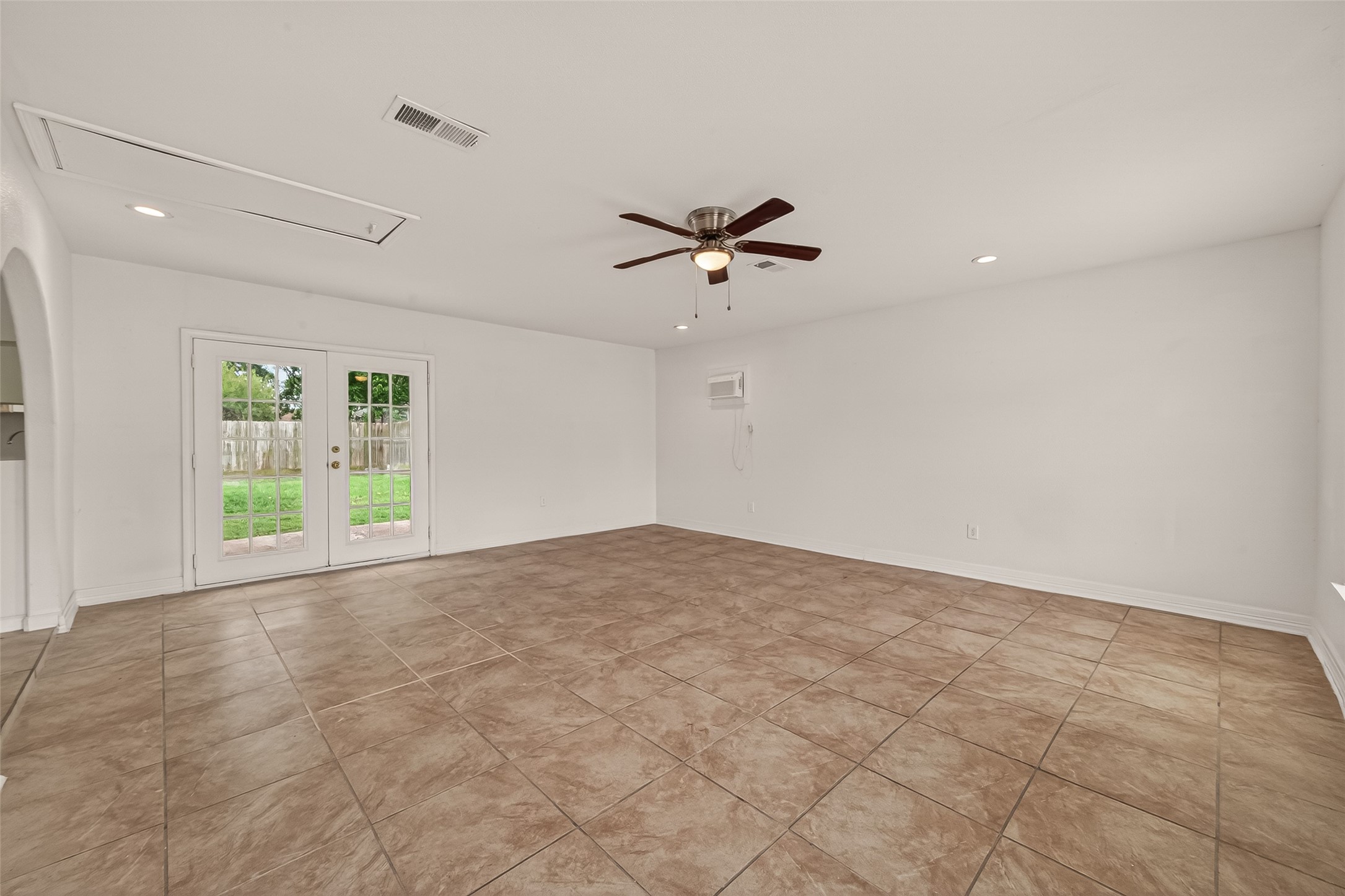 6311 Tall Willow Drive Property Photo 13