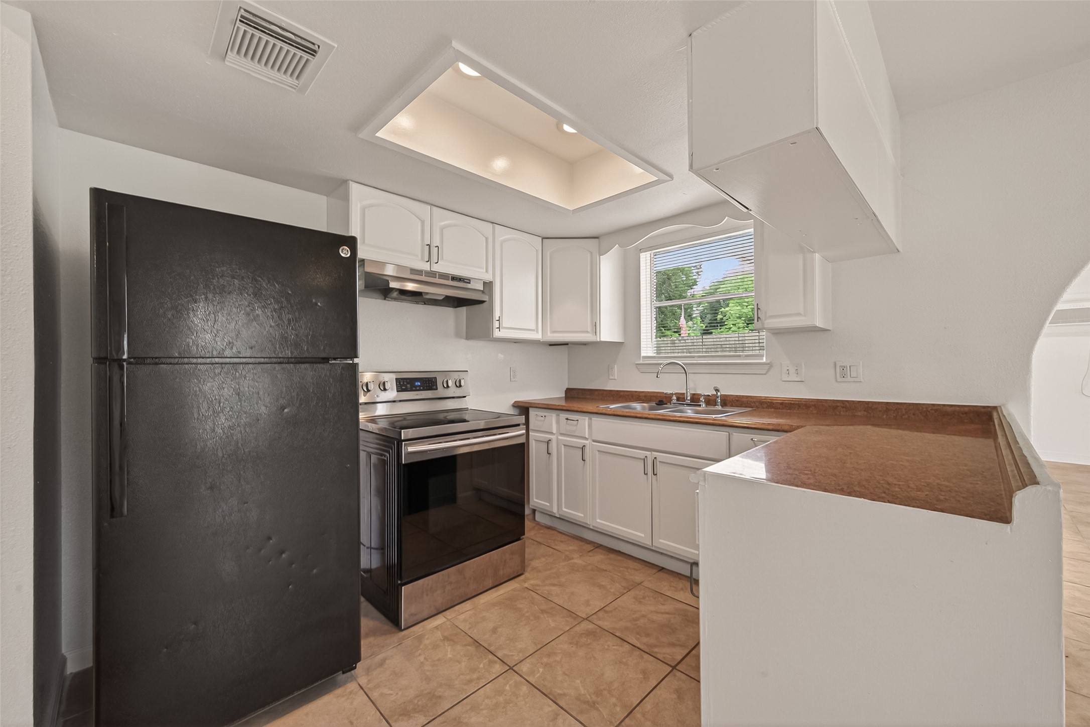 6311 Tall Willow Drive Property Photo 15