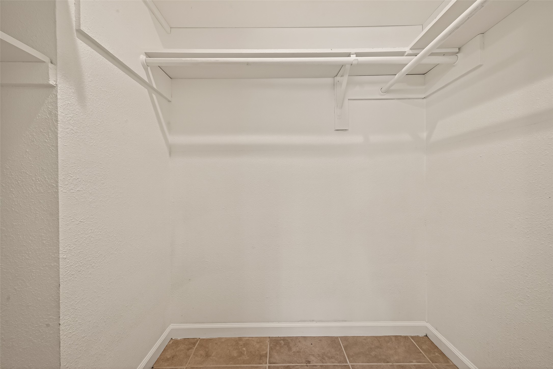 6311 Tall Willow Drive Property Photo 28