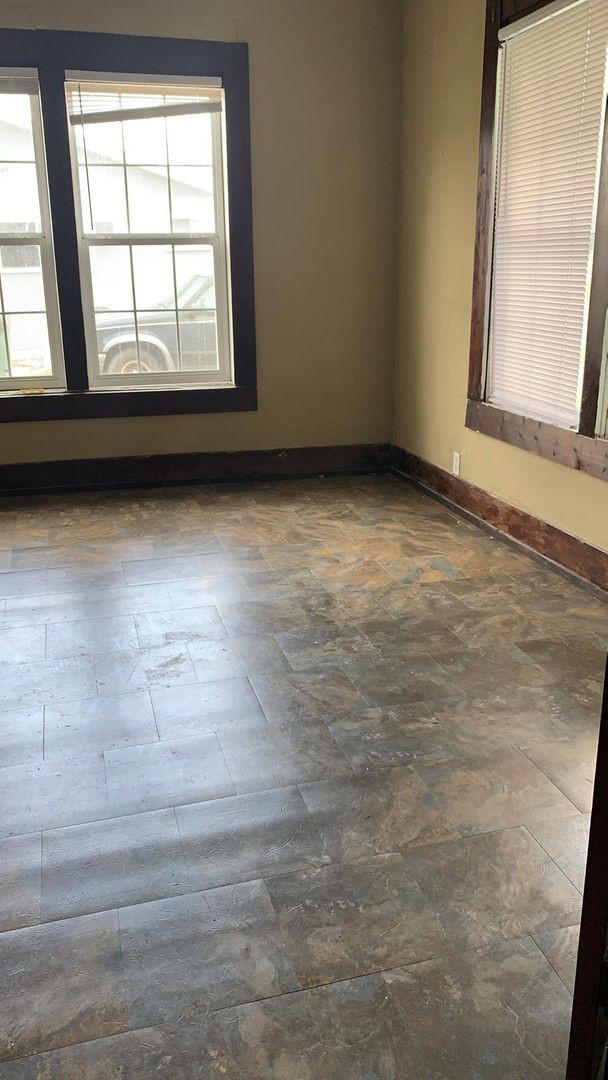 1140 Ewing Street Property Photo 3