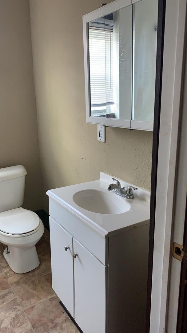 1140 Ewing Street Property Photo 8