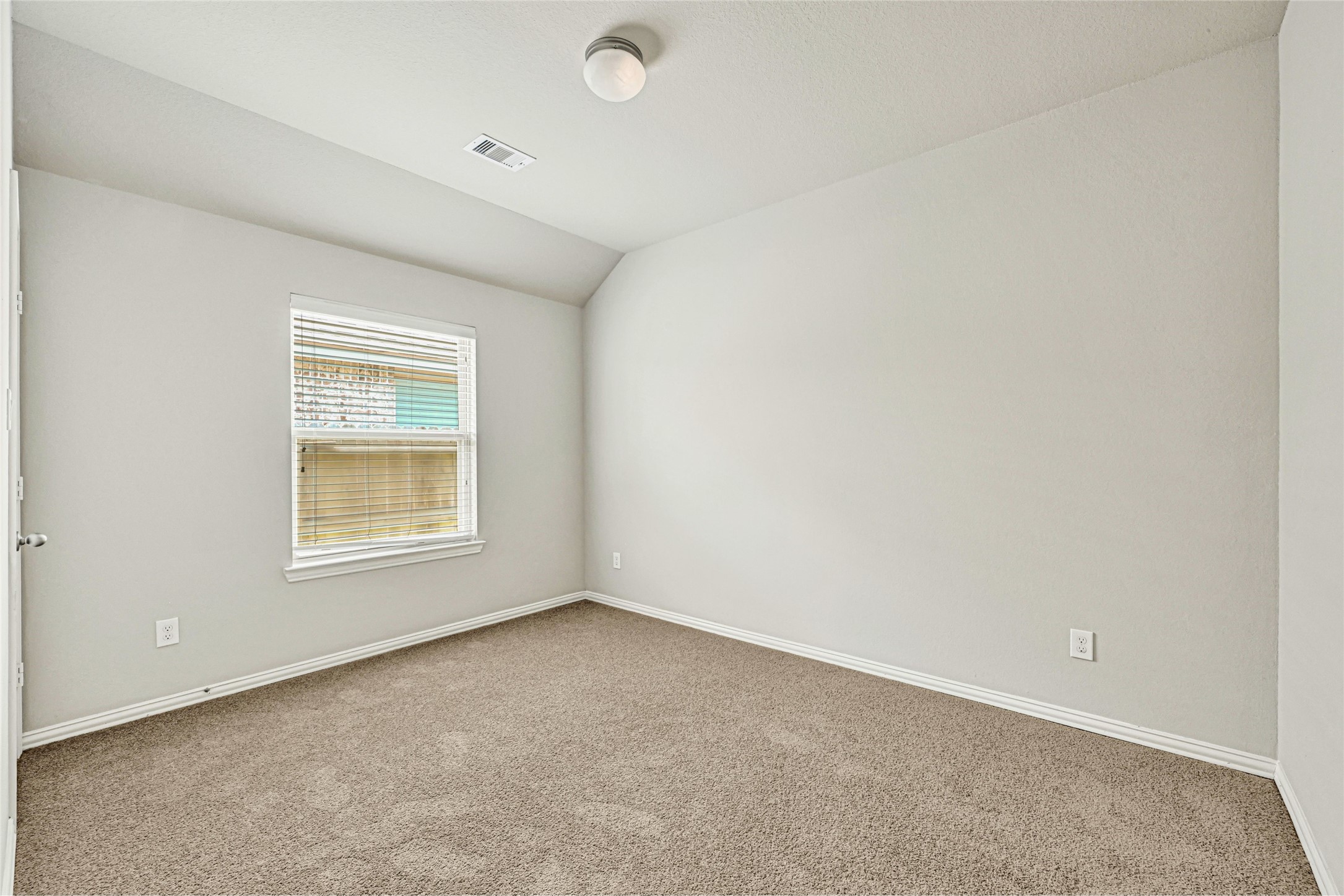 8414 Victoria Springs Drive Property Photo 17