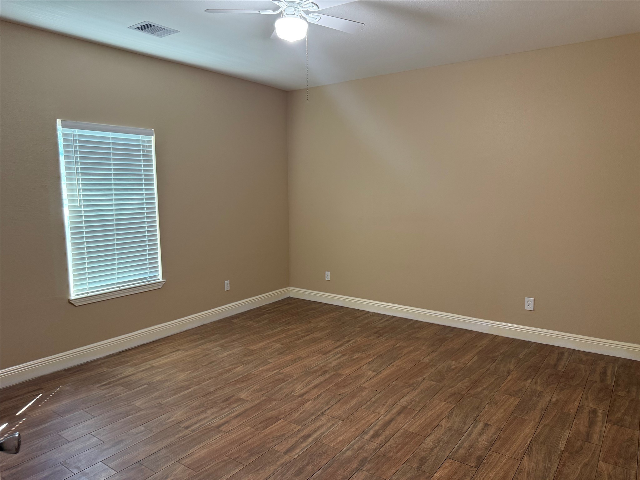 4742 19th Street Property Photo 10