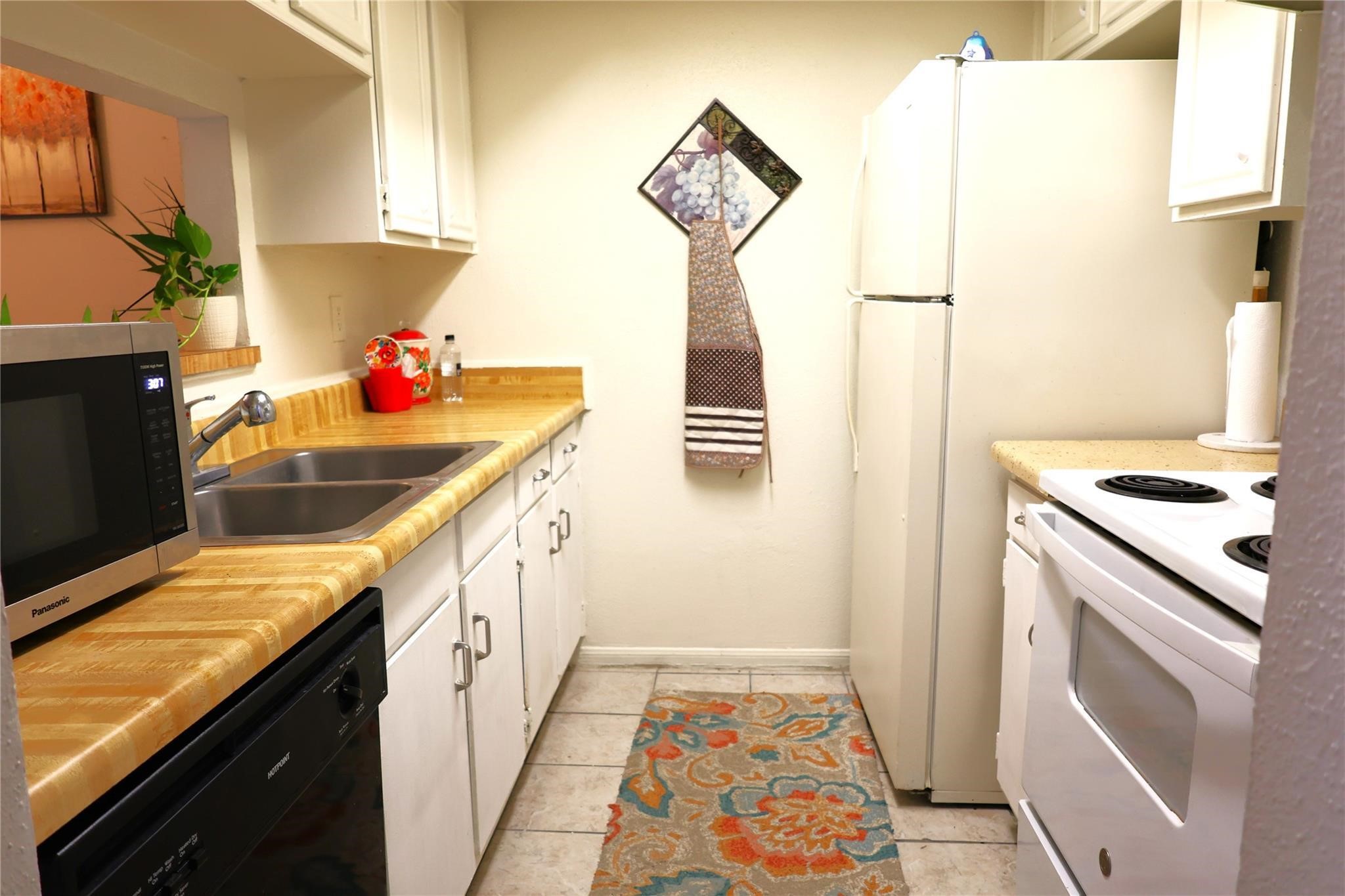 14333 Memorial Drive 64 Property Photo 4