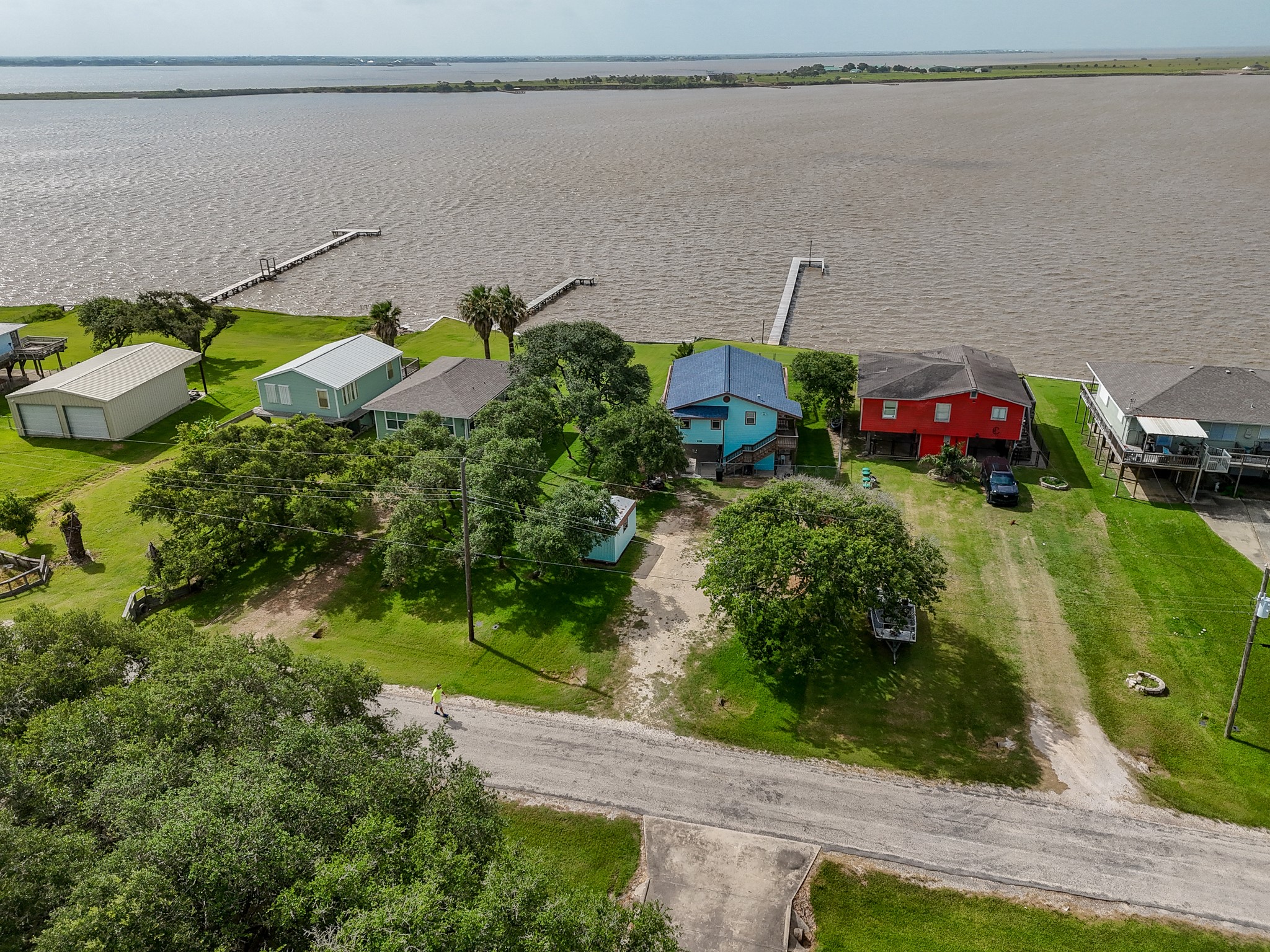 2116 W Bayshore Drive Property Photo 4