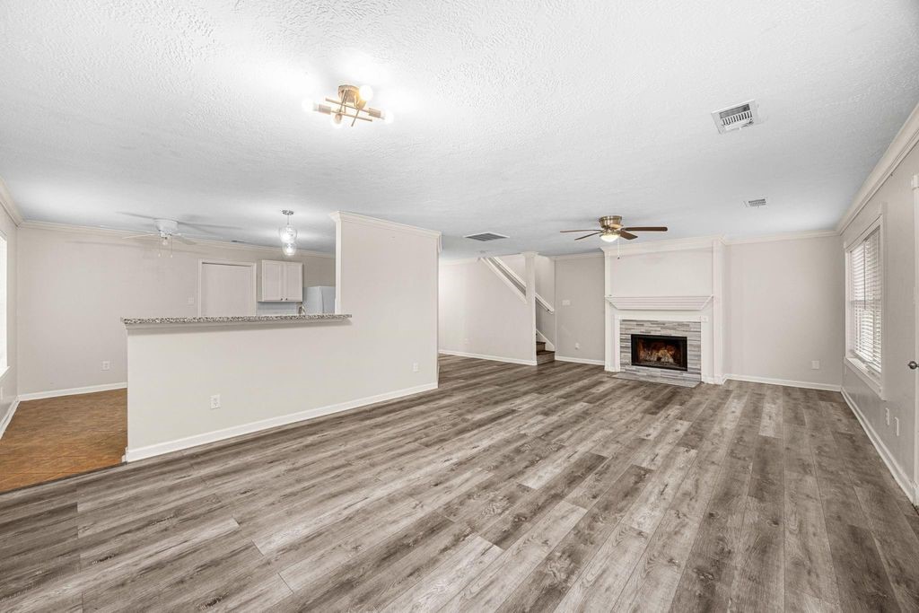 11843 Sunny Stream Drive Property Photo 9