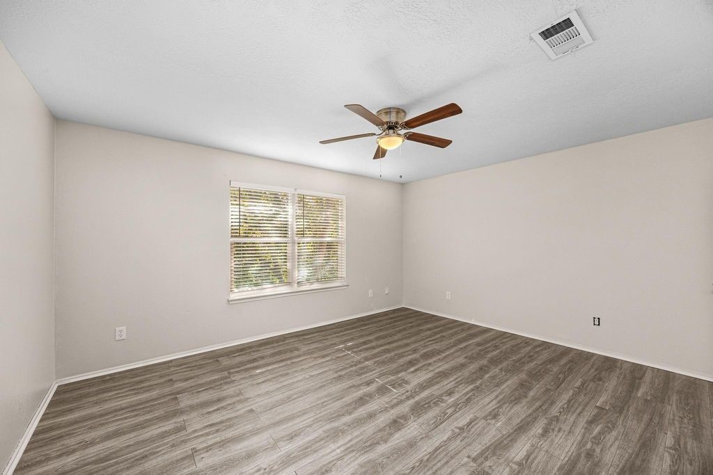 11843 Sunny Stream Drive Property Photo 15