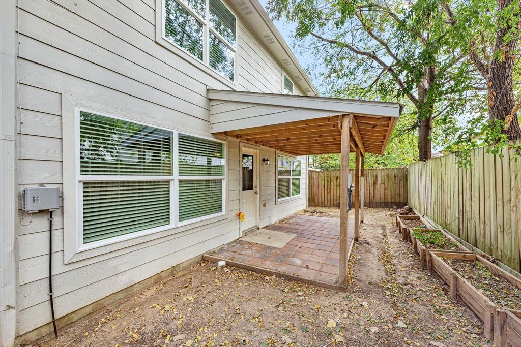 11843 Sunny Stream Drive Property Photo 26