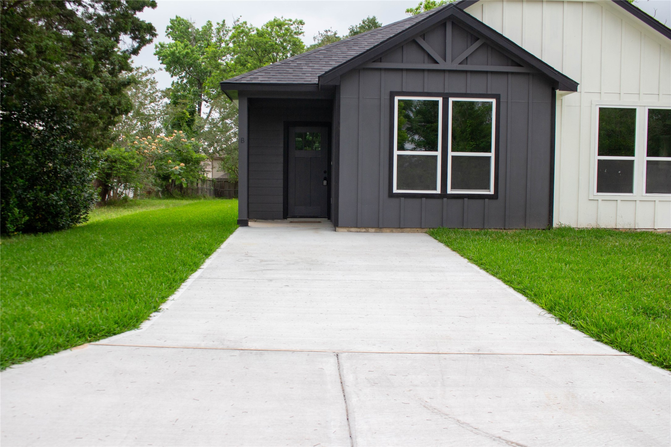 106 Runnels Street B Property Photo 1