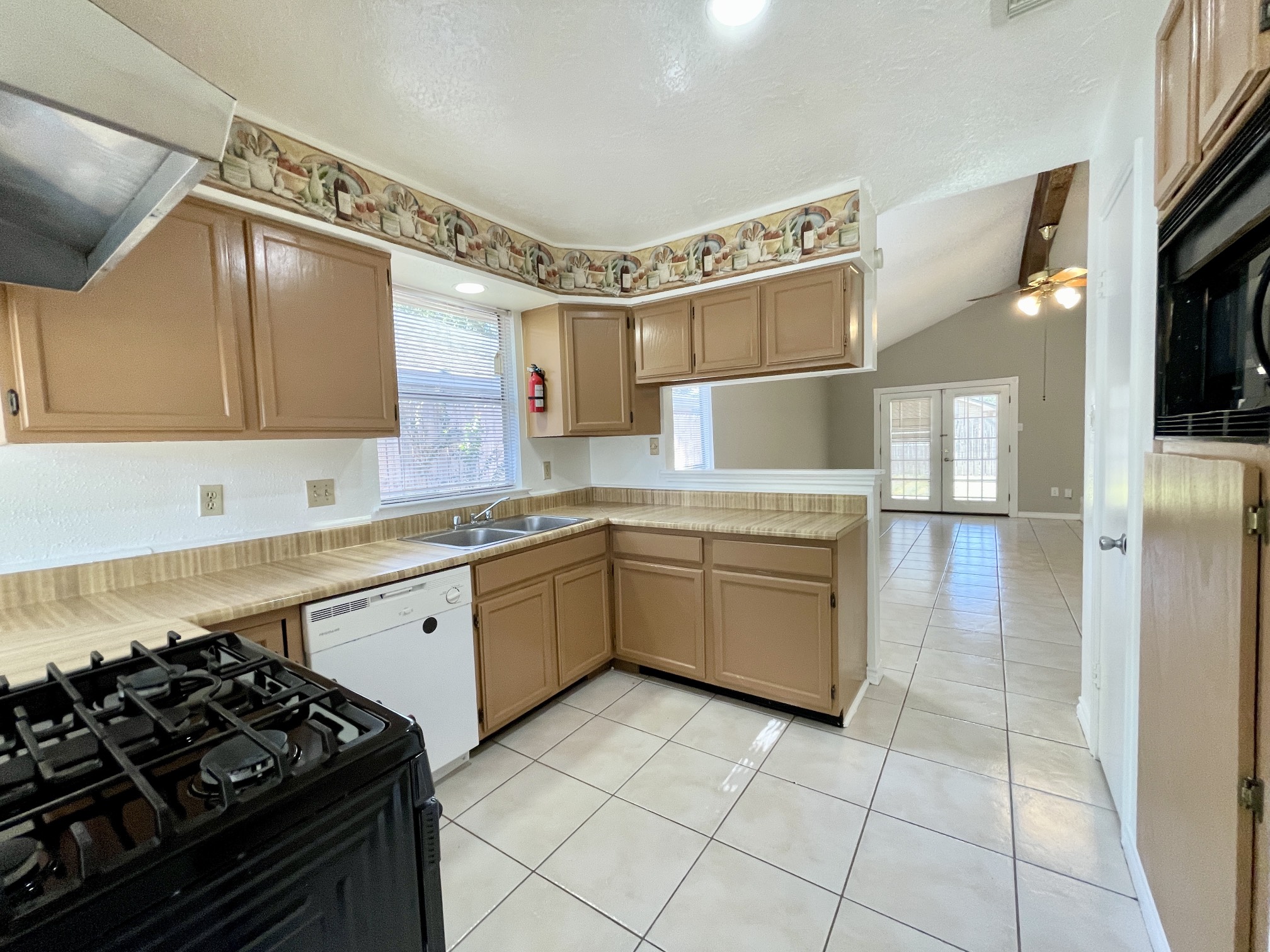 7014 Caladero Drive Property Photo 10