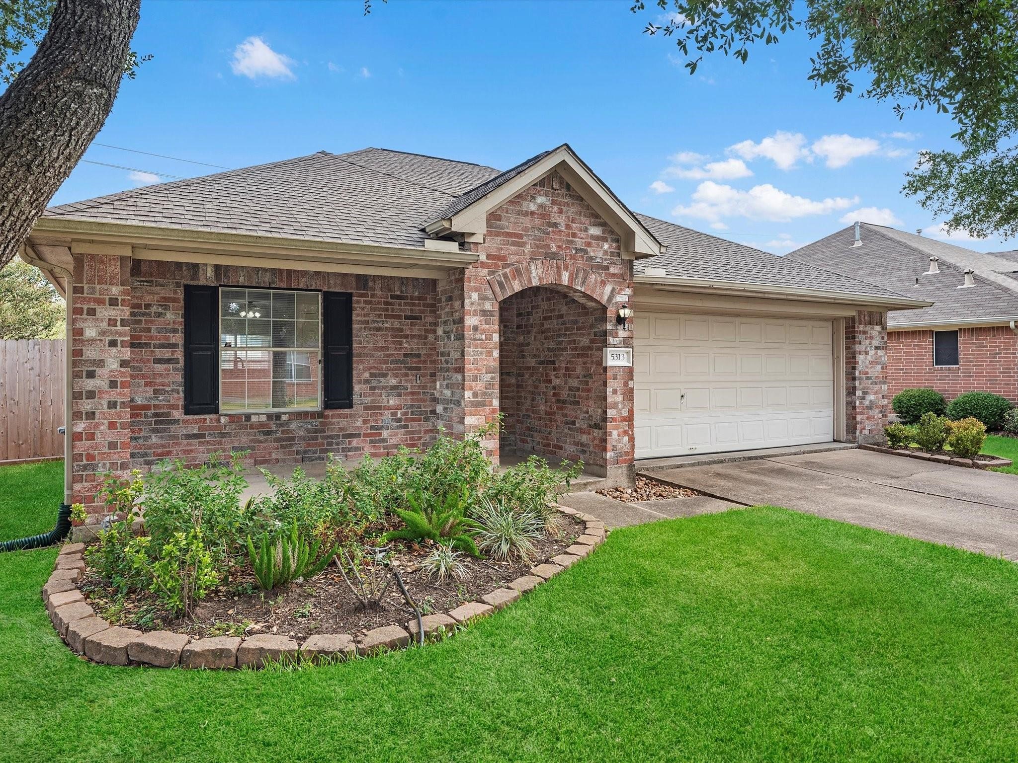 5313 Caprock Drive Property Photo 1
