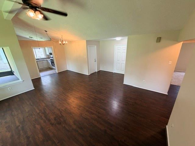 3307 S Peach Hollow Circle Property Photo 13