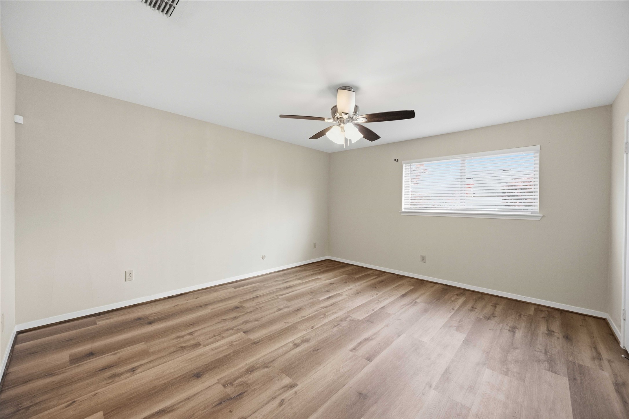 10336 Briar Forest Drive Property Photo 11